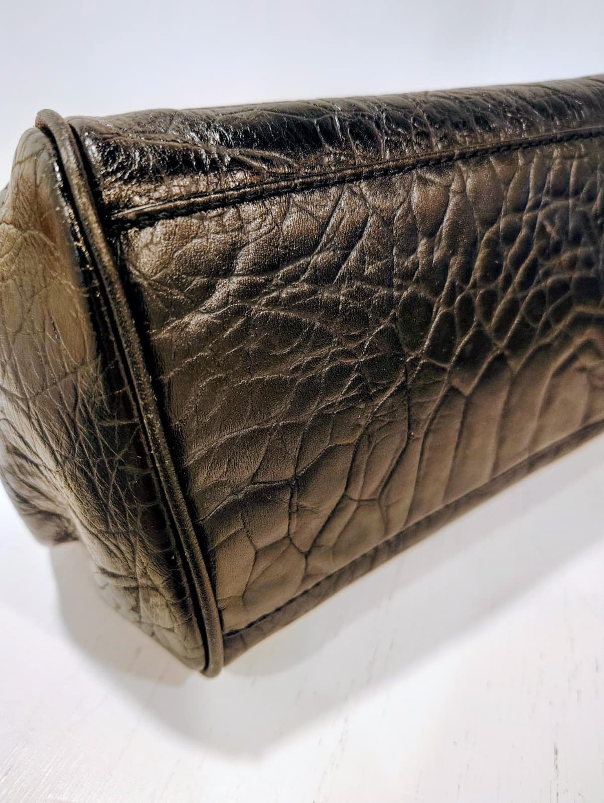 Vintage 1980's Tano Black Crocodile Embossed Satchel Bag, Gold Hinges EUC - Thumbnail 6
