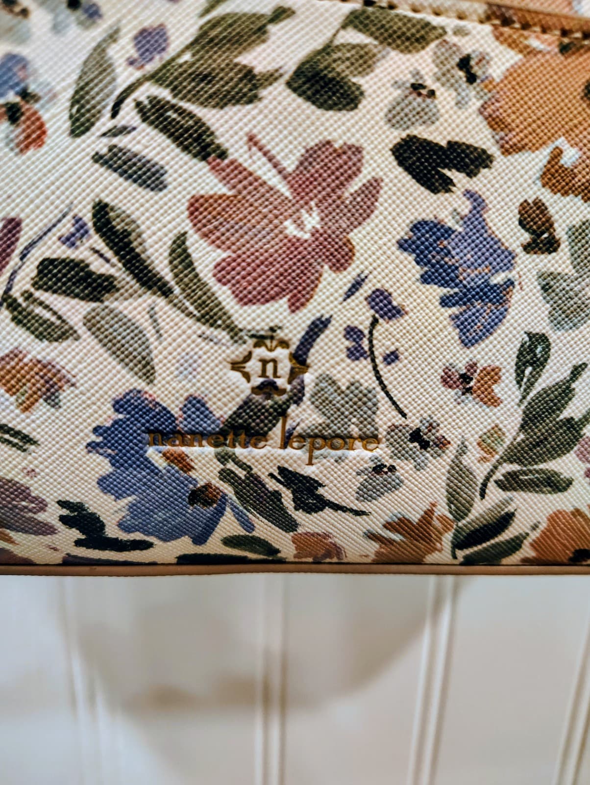 NWOT Nanette Lepore Floral Small Shoulder Bag Magnetic Detachable Strap $88 - Thumbnail 4