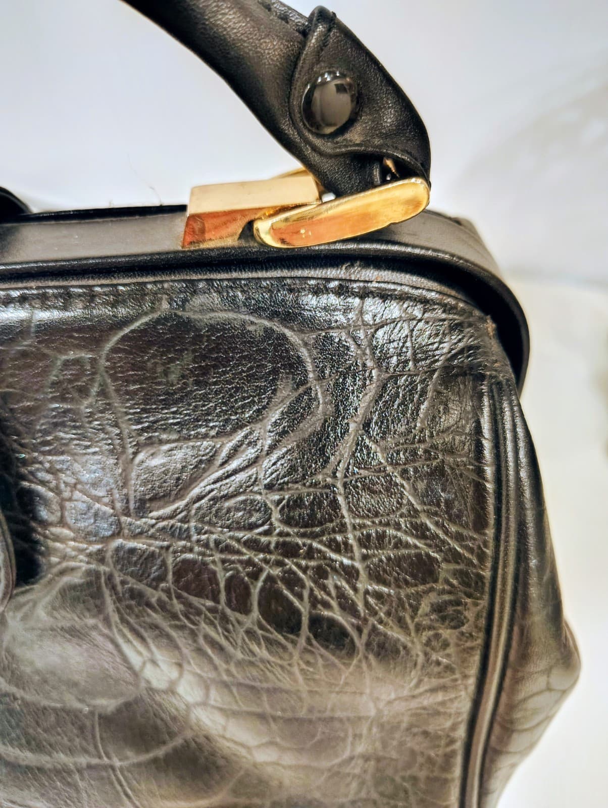 Vintage 1980's Tano Black Crocodile Embossed Satchel Bag, Gold Hinges EUC - Thumbnail 2