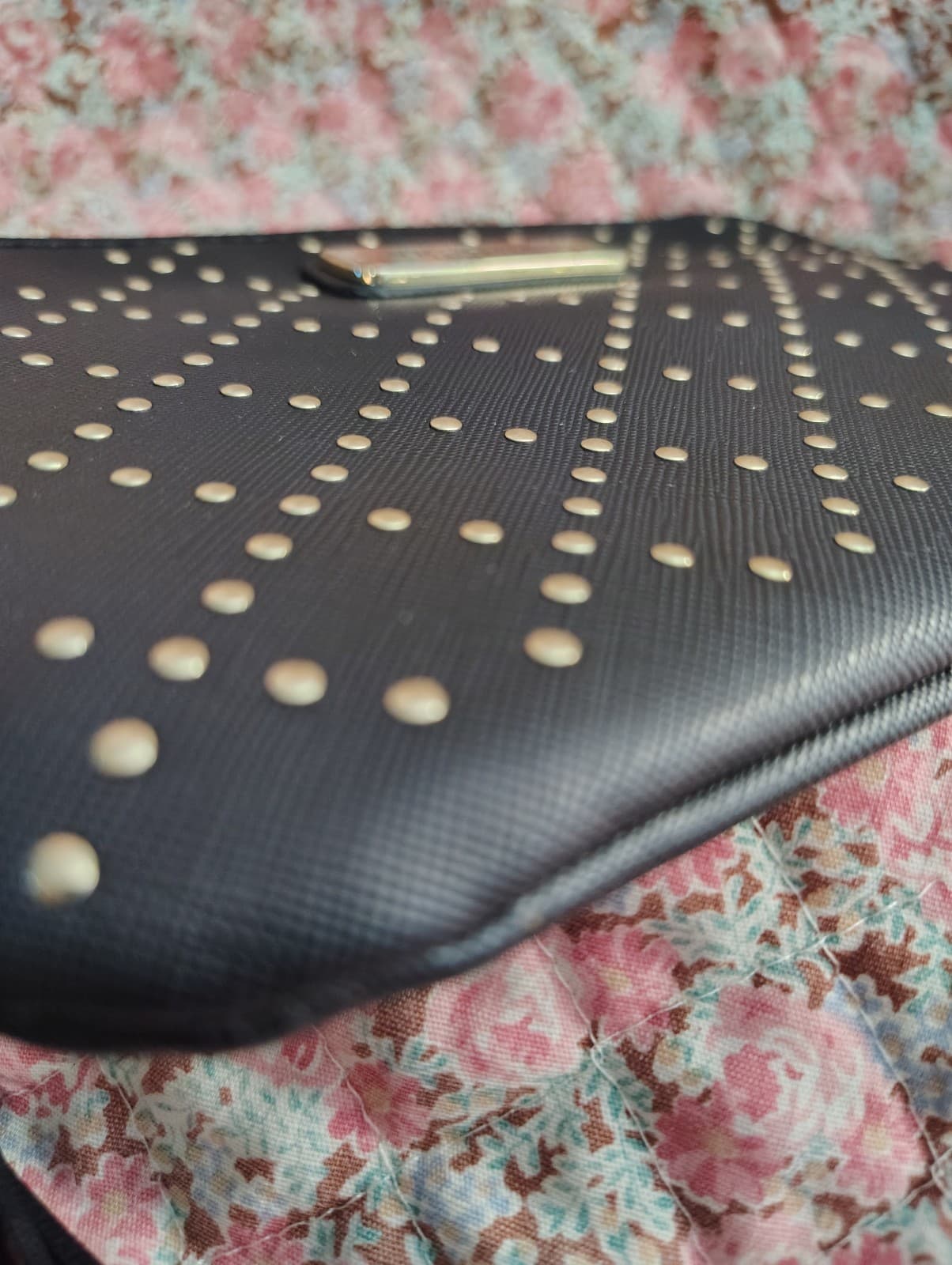 NWOT Black Faux Leather Quilted Studded Victoria's Secret Wristlet - Thumbnail 9