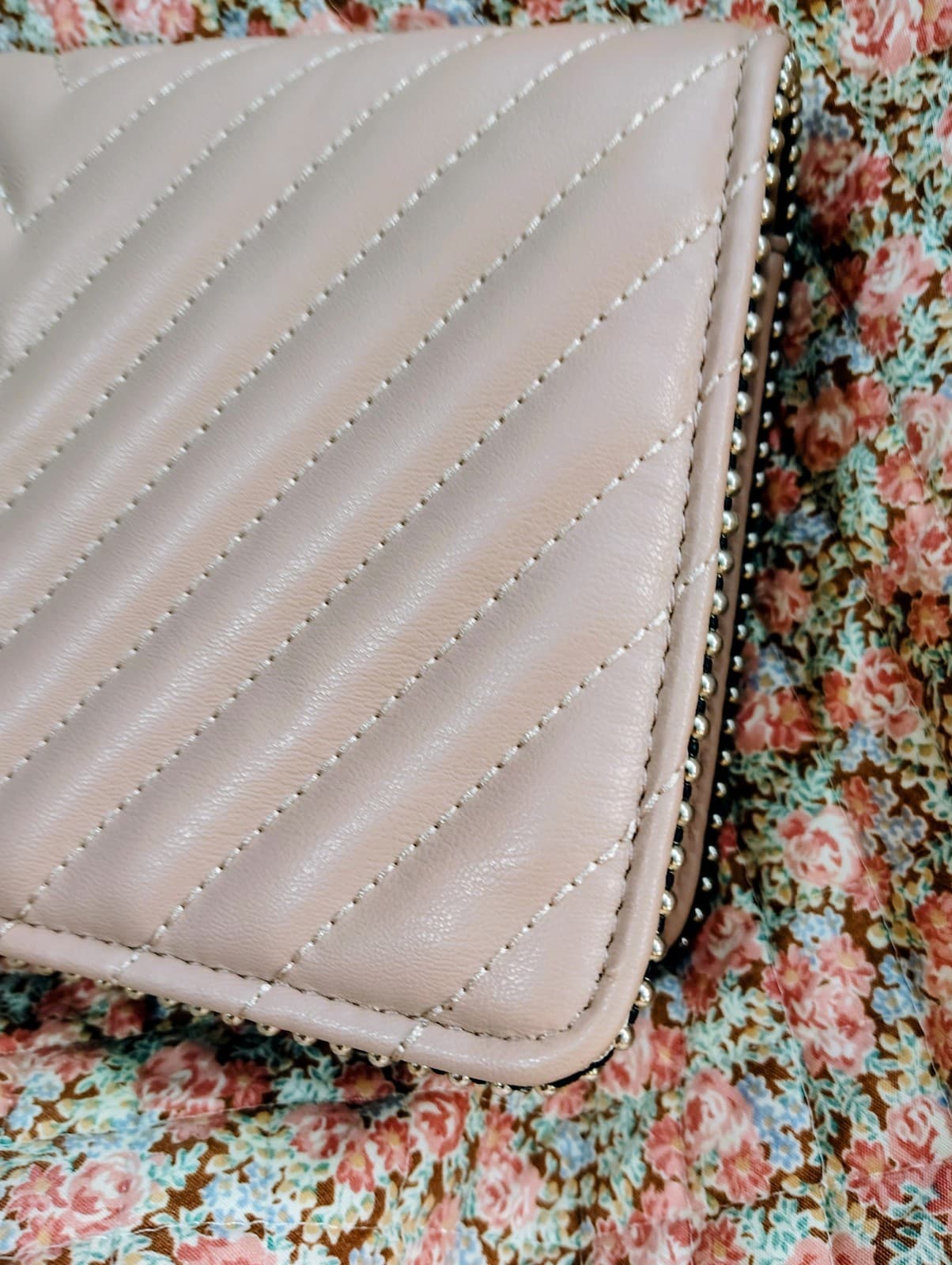 ALDO crossbody bag, Rose quilted Faux Leather exterior, Dress Bag - Thumbnail 6