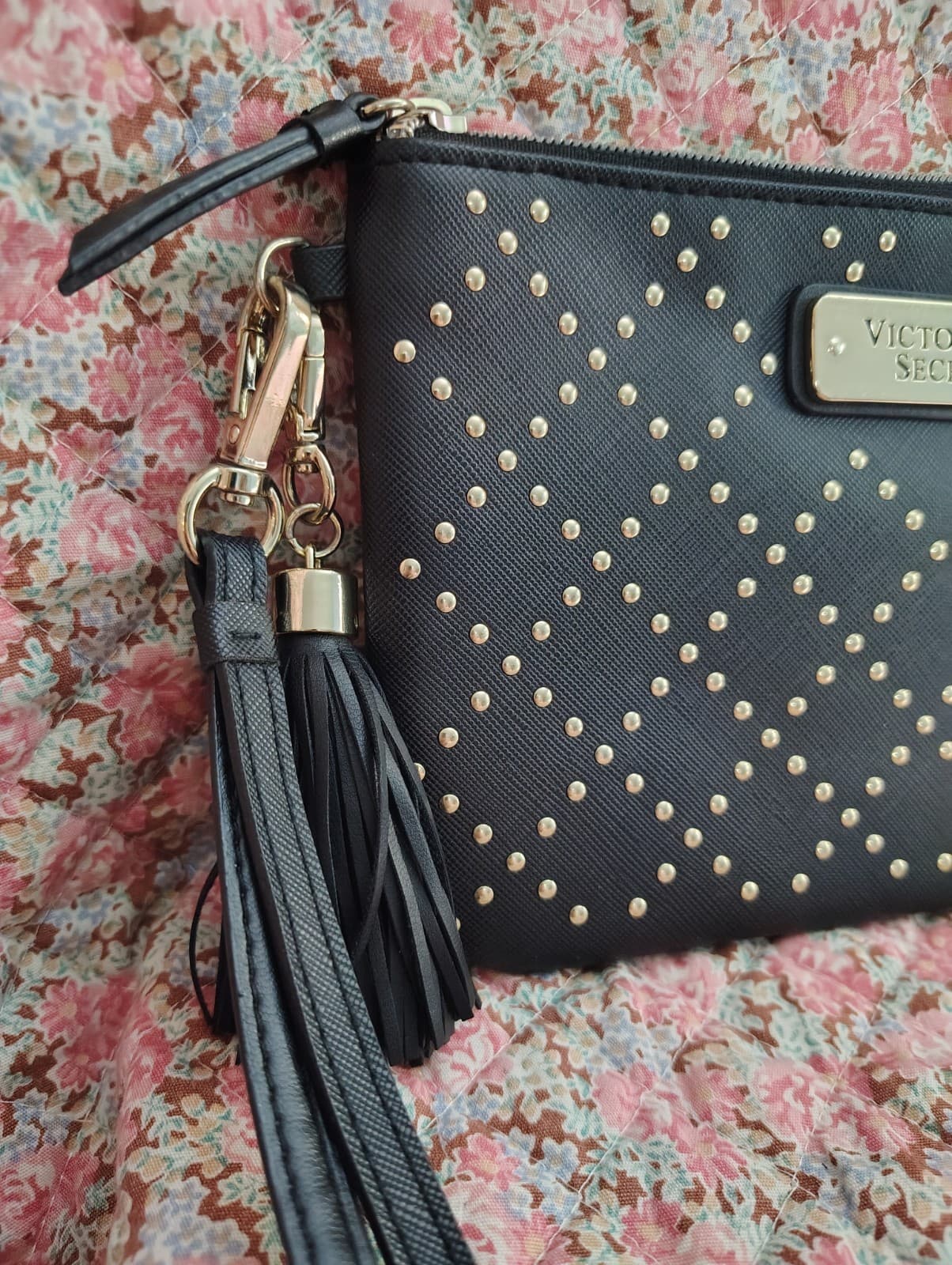 NWOT Black Faux Leather Quilted Studded Victoria's Secret Wristlet - Thumbnail 2