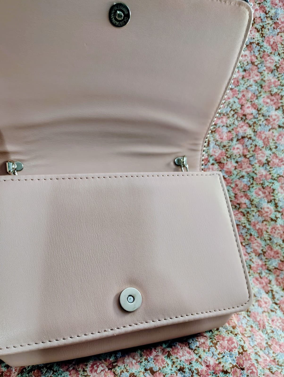 ALDO crossbody bag, Rose quilted Faux Leather exterior, Dress Bag - Thumbnail 10