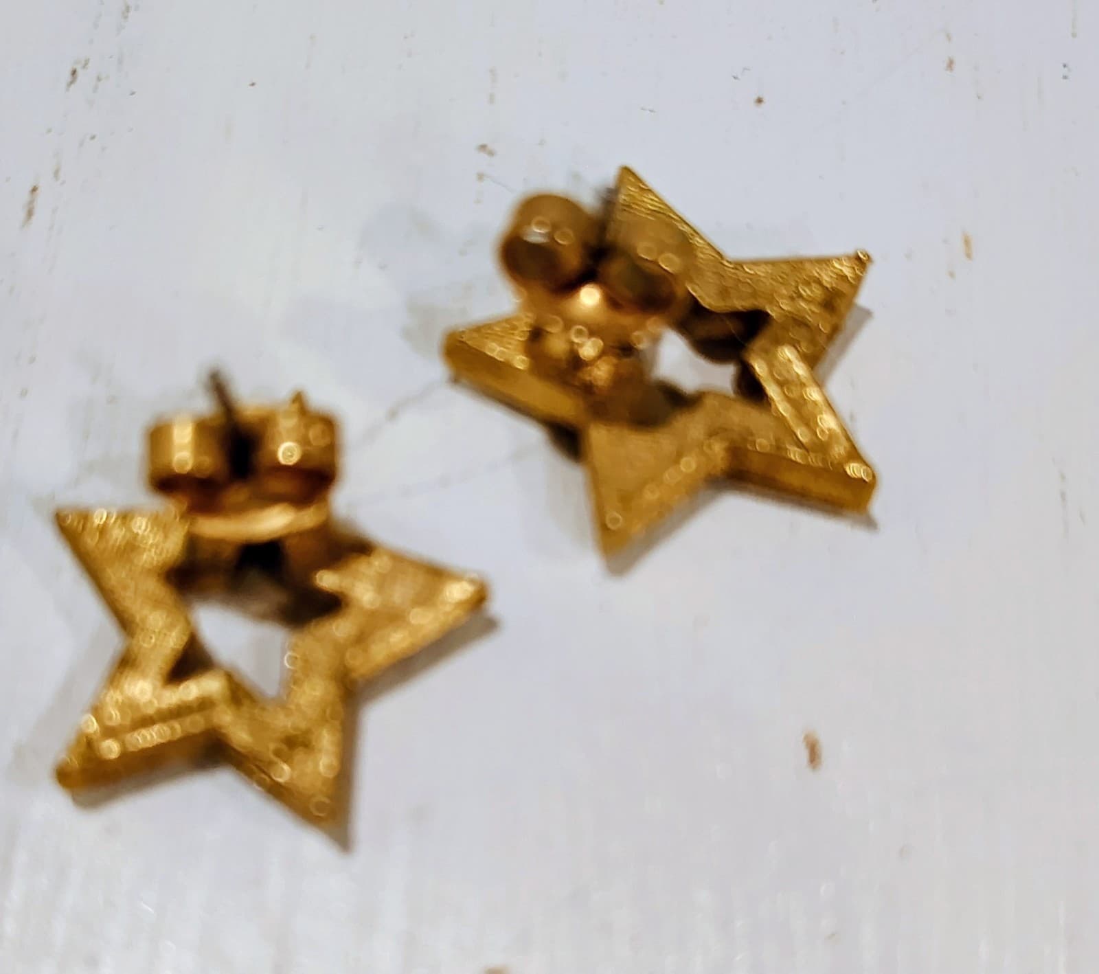 Vintage 1994 AVON Gold Tone Star Clear Rhinestone Stud Pierced Earrings - Thumbnail 4