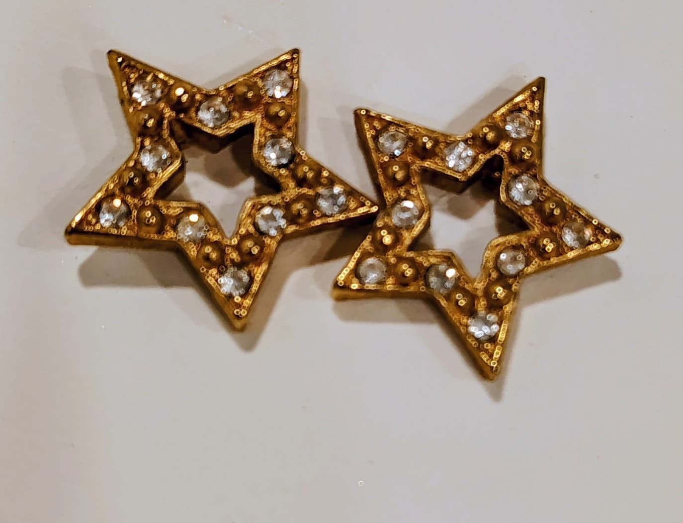 Vintage 1994 AVON Gold Tone Star Clear Rhinestone Stud Pierced Earrings
