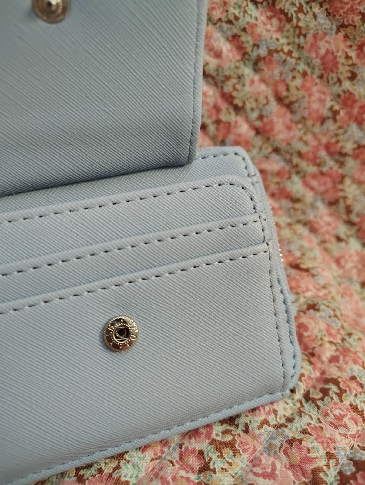 NWOT light blue card case wallet, Steve Madden, zipper pull - Thumbnail 8