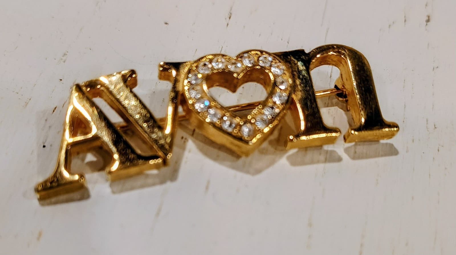 Avon Word Letters Crystal Rhinestone Heart Center Gold Tone Metal Pin Brooch - Thumbnail 2