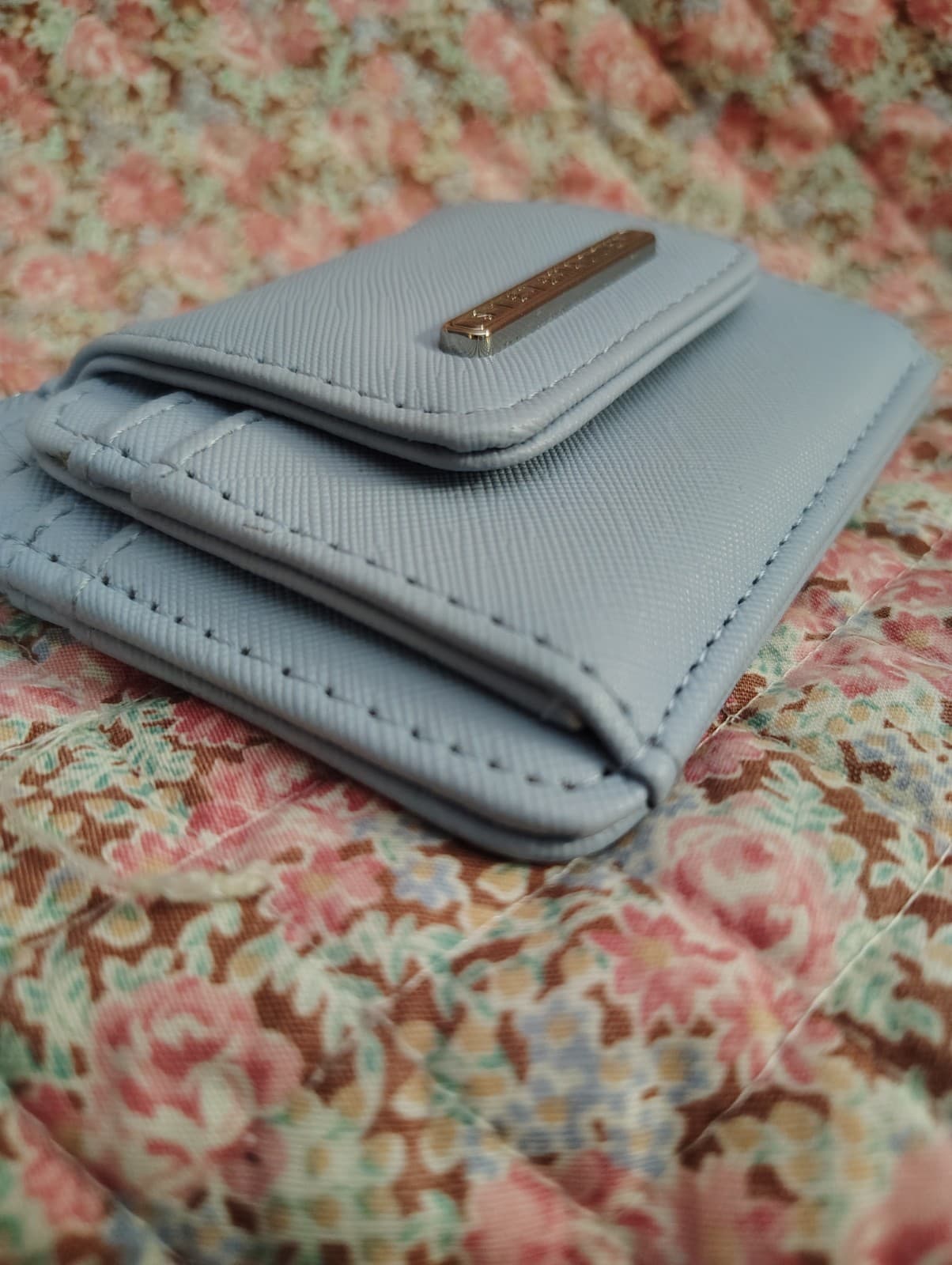 NWOT light blue card case wallet, Steve Madden, zipper pull - Thumbnail 4