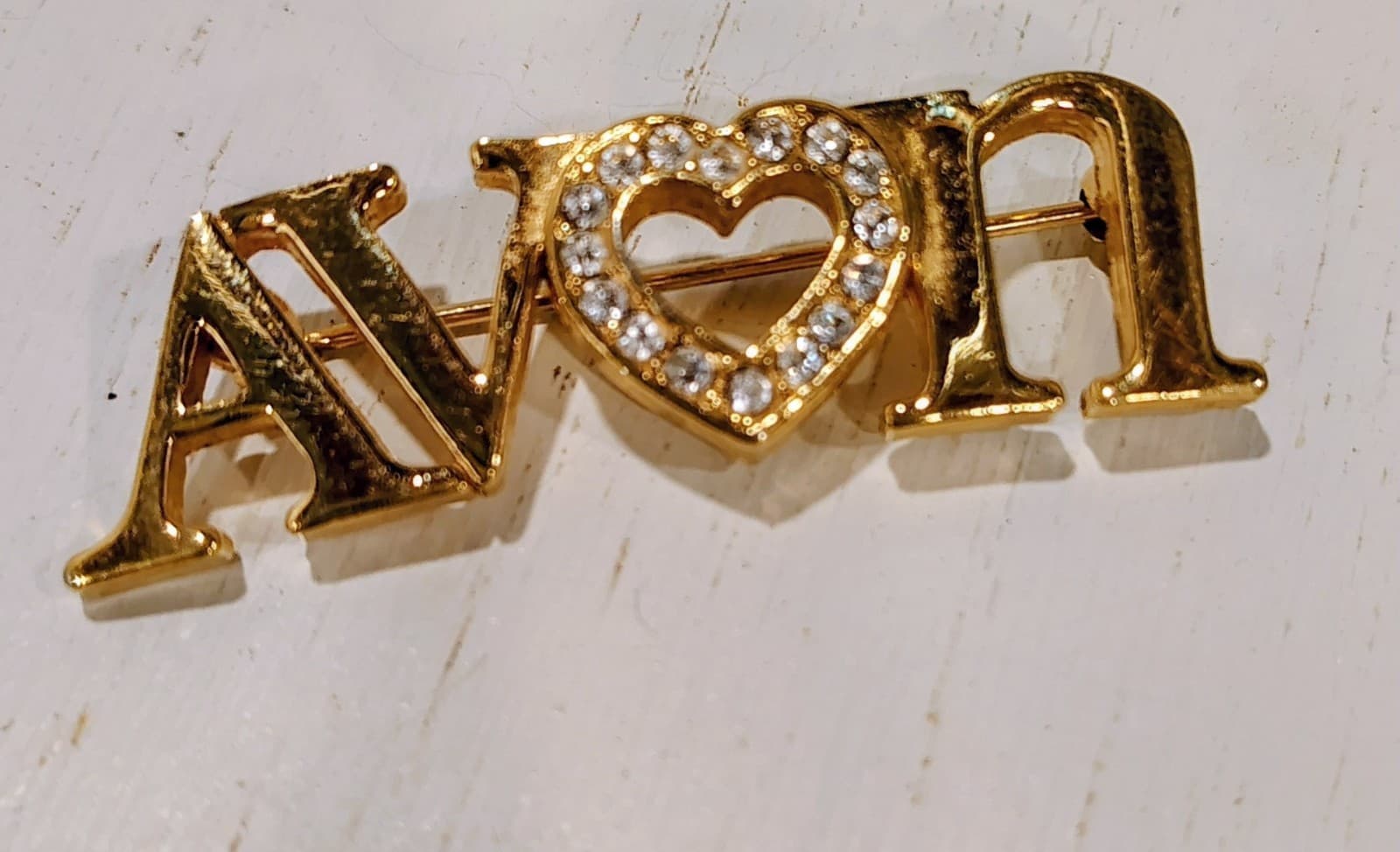 Avon Word Letters Crystal Rhinestone Heart Center Gold Tone Metal Pin Brooch - Thumbnail 3