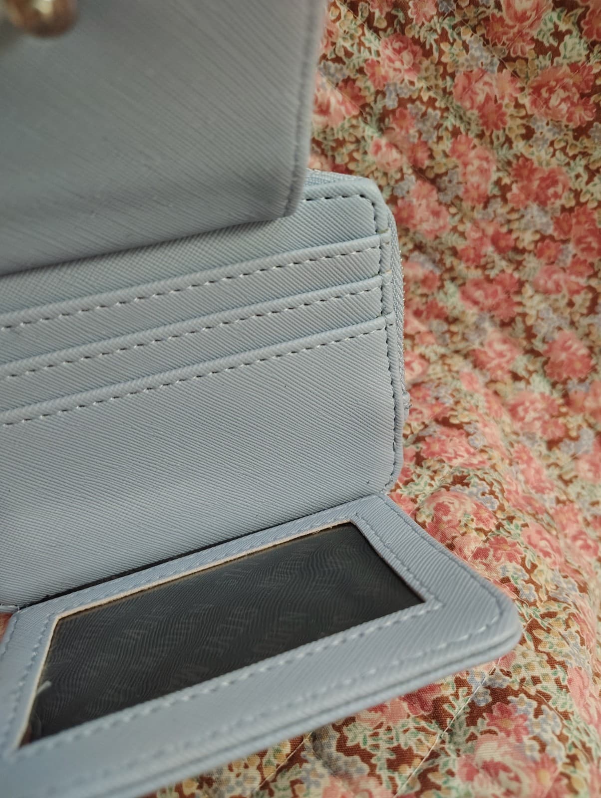 NWOT light blue card case wallet, Steve Madden, zipper pull - Thumbnail 7
