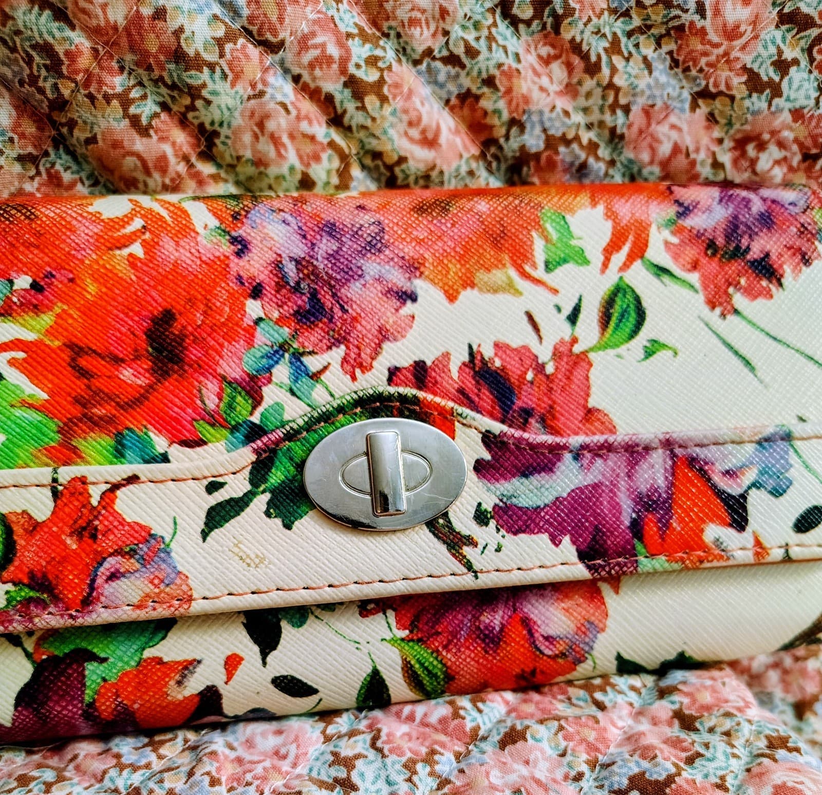 Floral Red Vinyl Wallet - Thumbnail 4