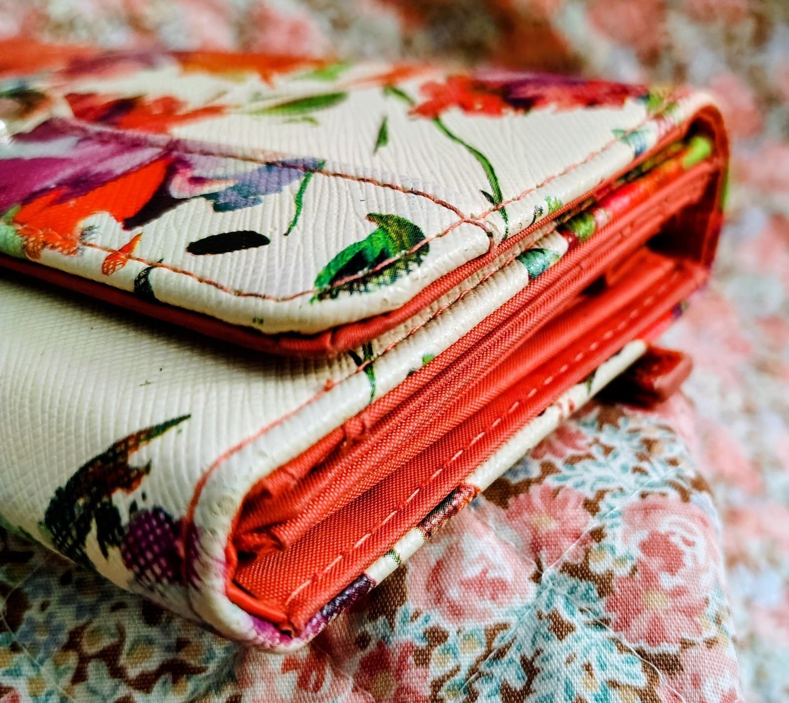 Floral Red Vinyl Wallet - Thumbnail 5