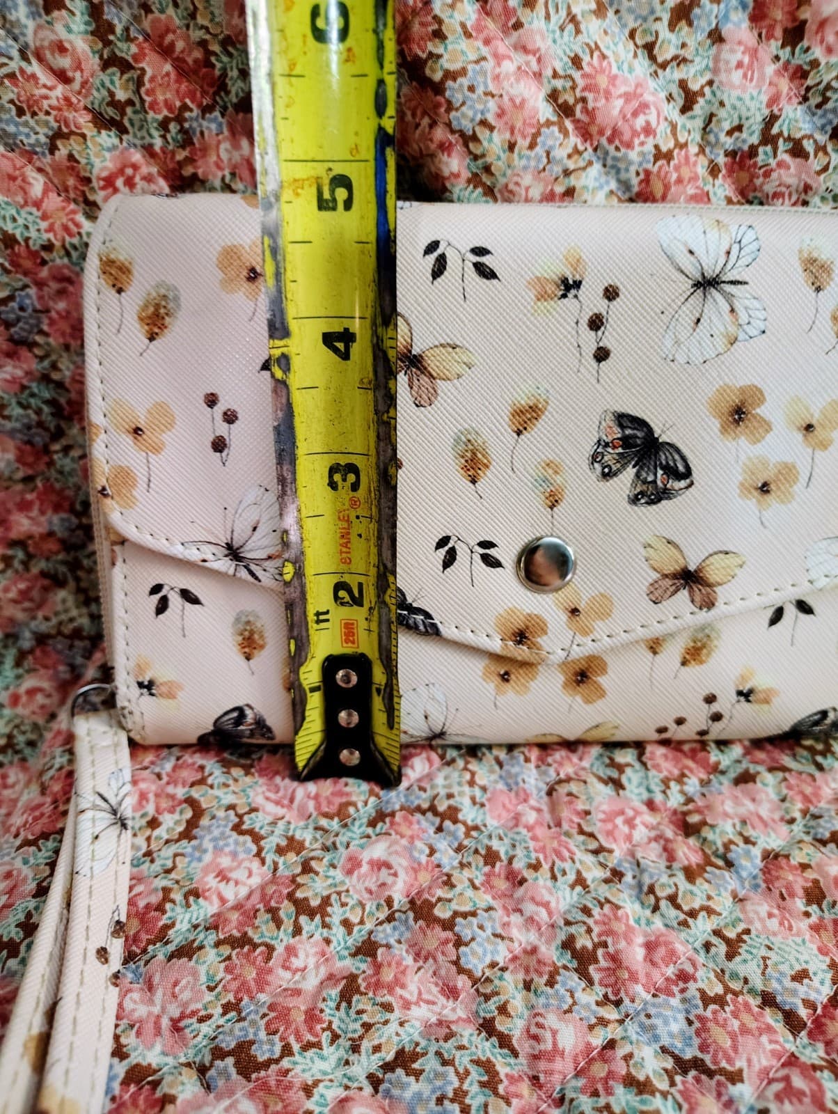 NWOT Cream Floral Wallet Wristlet - Thumbnail 8
