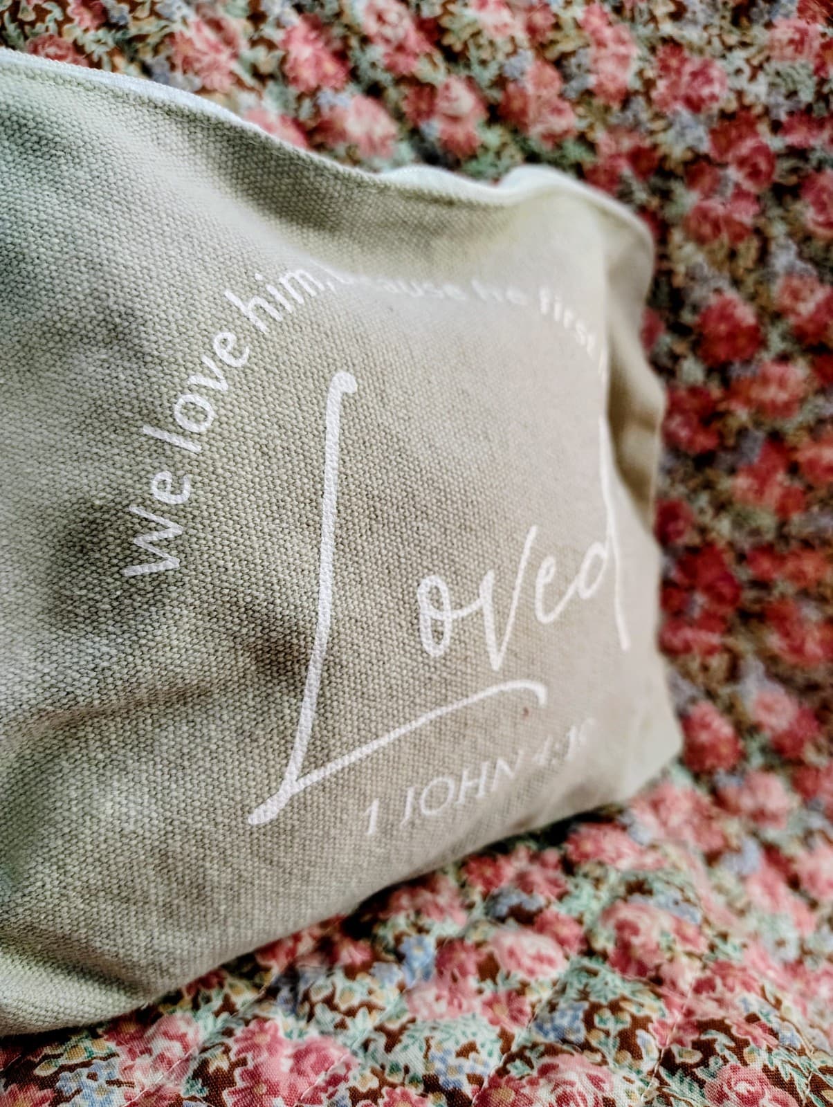 canvas Makeup bag, white script, Bible verse - Thumbnail 6