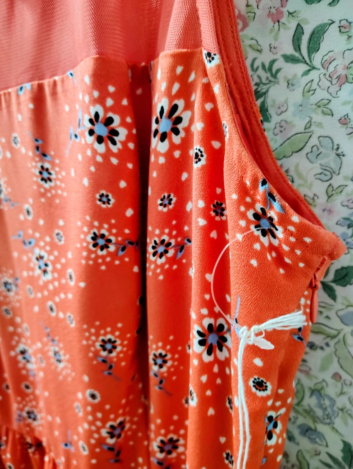 Lauren Conrad dress featuring a peter pan collar, Coral, Floral, NWOT - Thumbnail 2