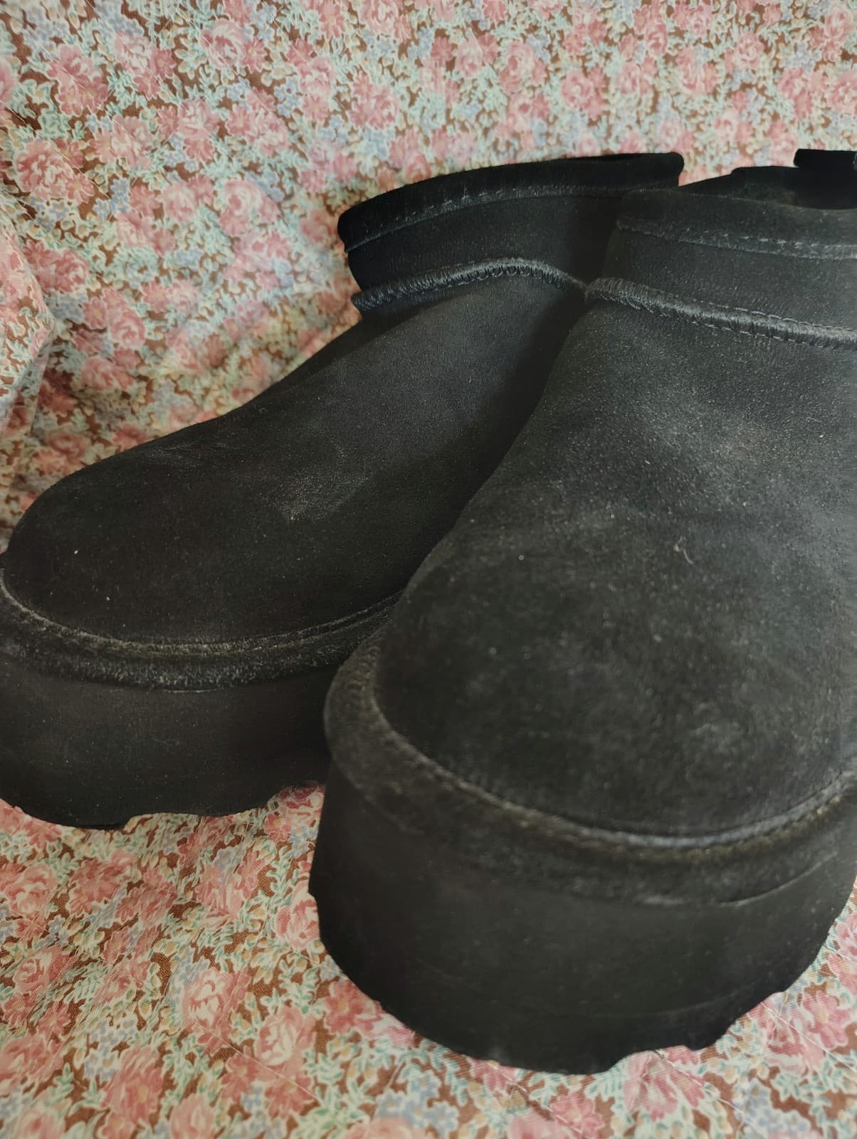 Bearpaw Black Suede Ankle Boots, Women's Size 10 - Thumbnail 6