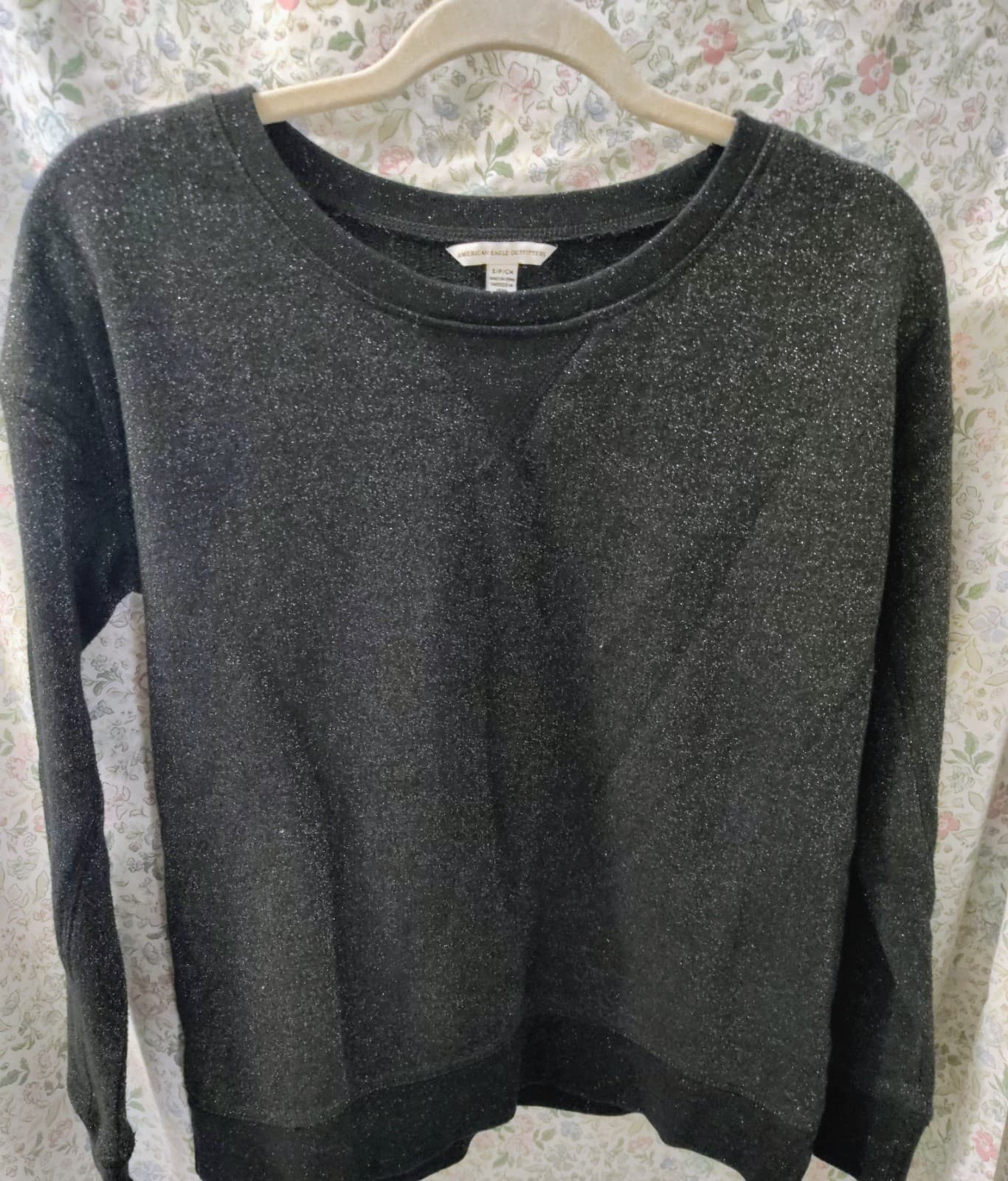 American Eagle Womens Sz Small Black Silver Sparkle Metallic Crewneck Sweatshirt