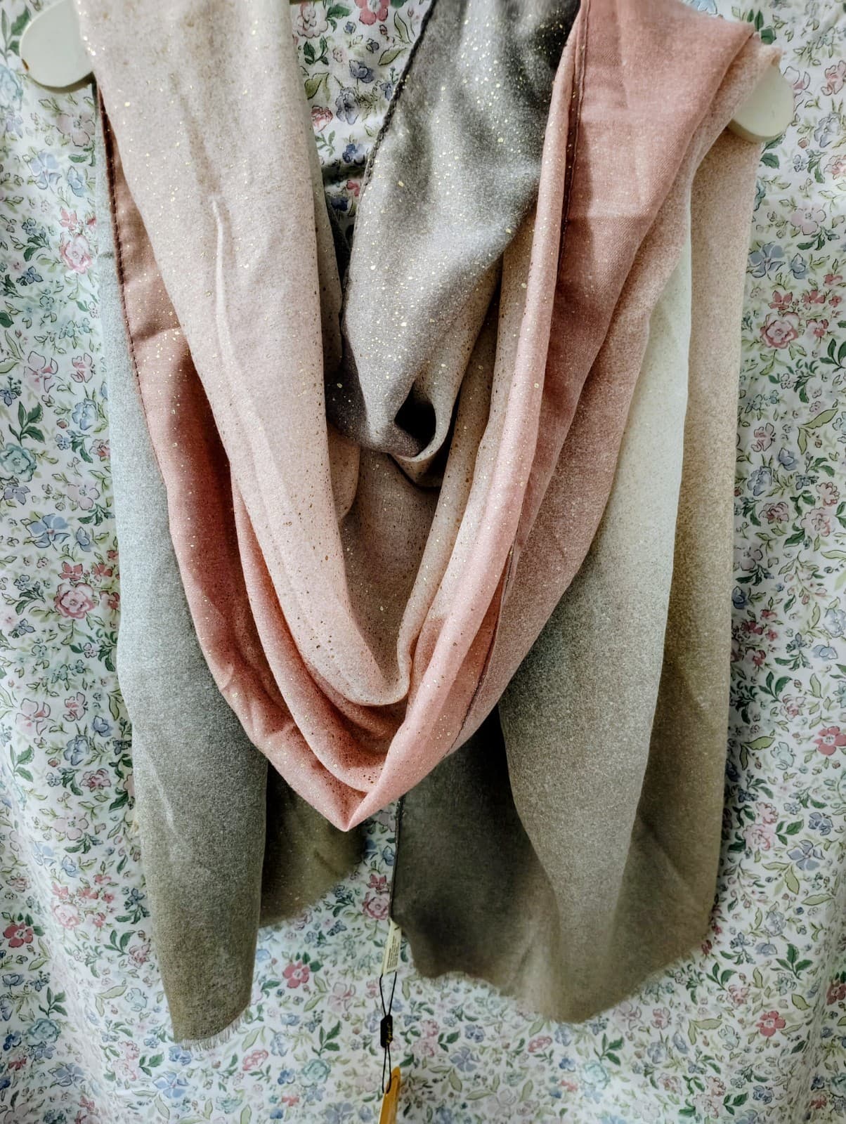 Eyeful Glittery Scarf NWT Pink Gray