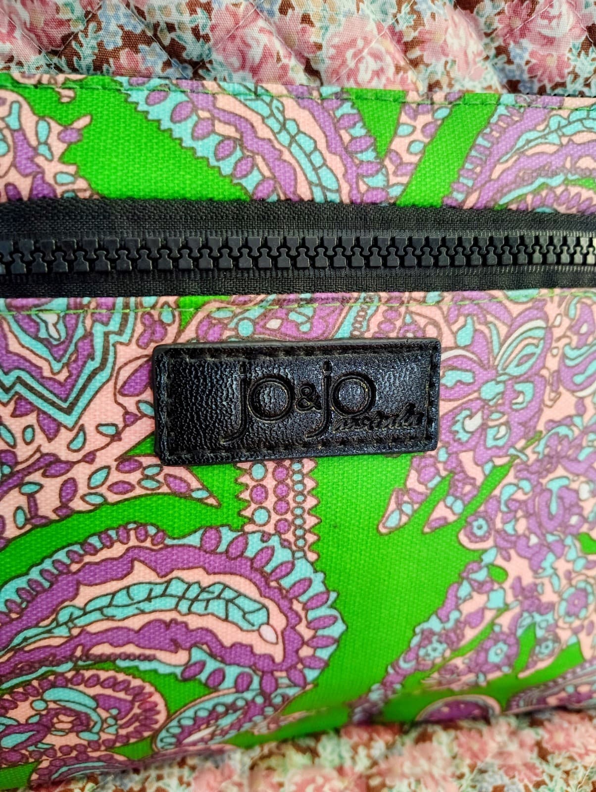 Jo & Jo Australia cosmetic clutch Makeup Bag, vibrant green paisley pattern - Thumbnail 2