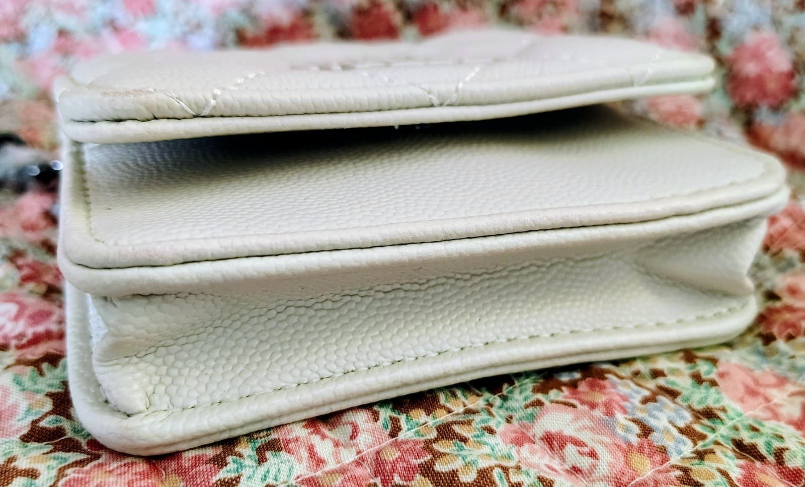 Steve Madden White Keychain Quilted Wallet NWOT - Thumbnail 5