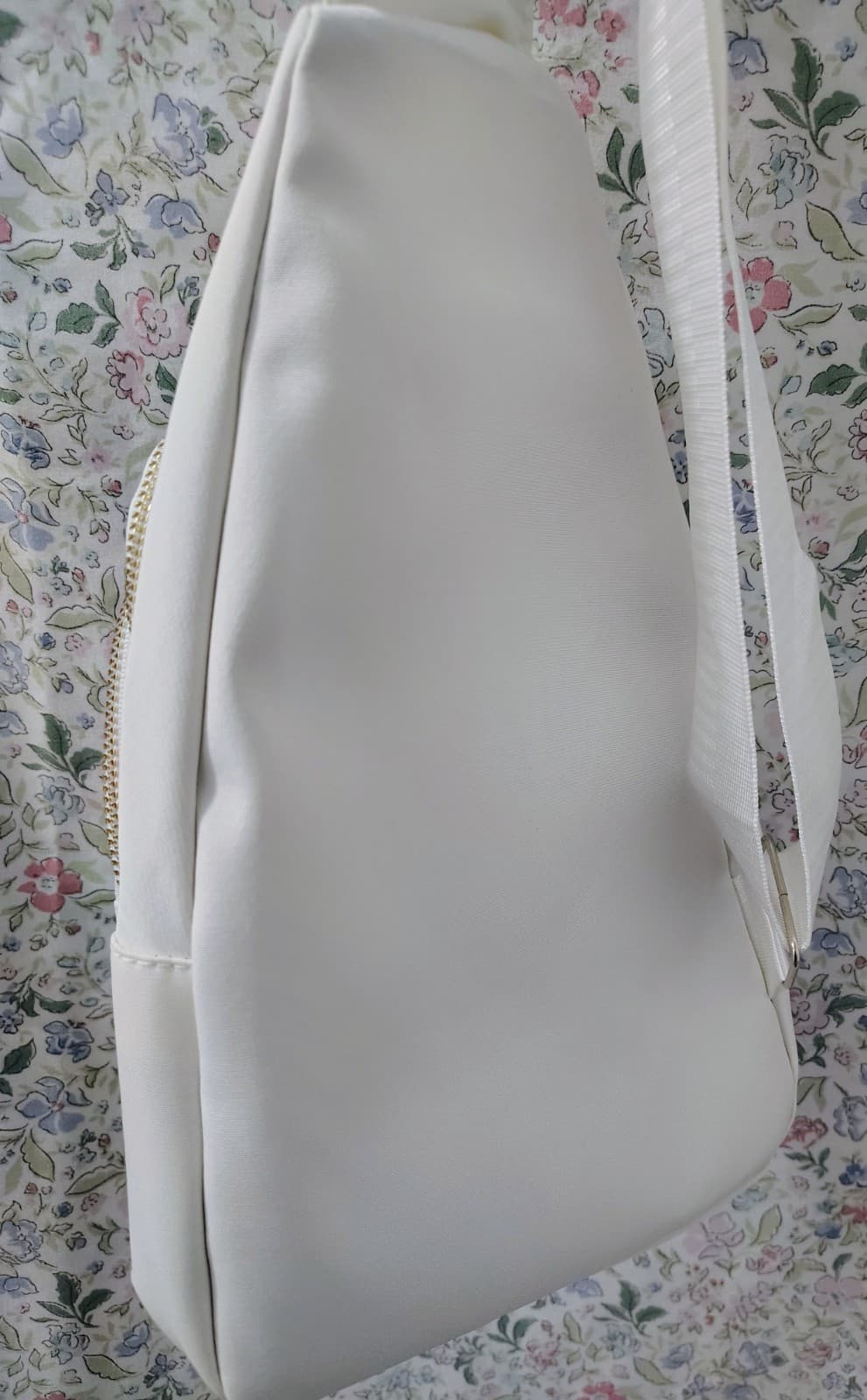 NWOT Quilted White Sling Backpack - Thumbnail 3