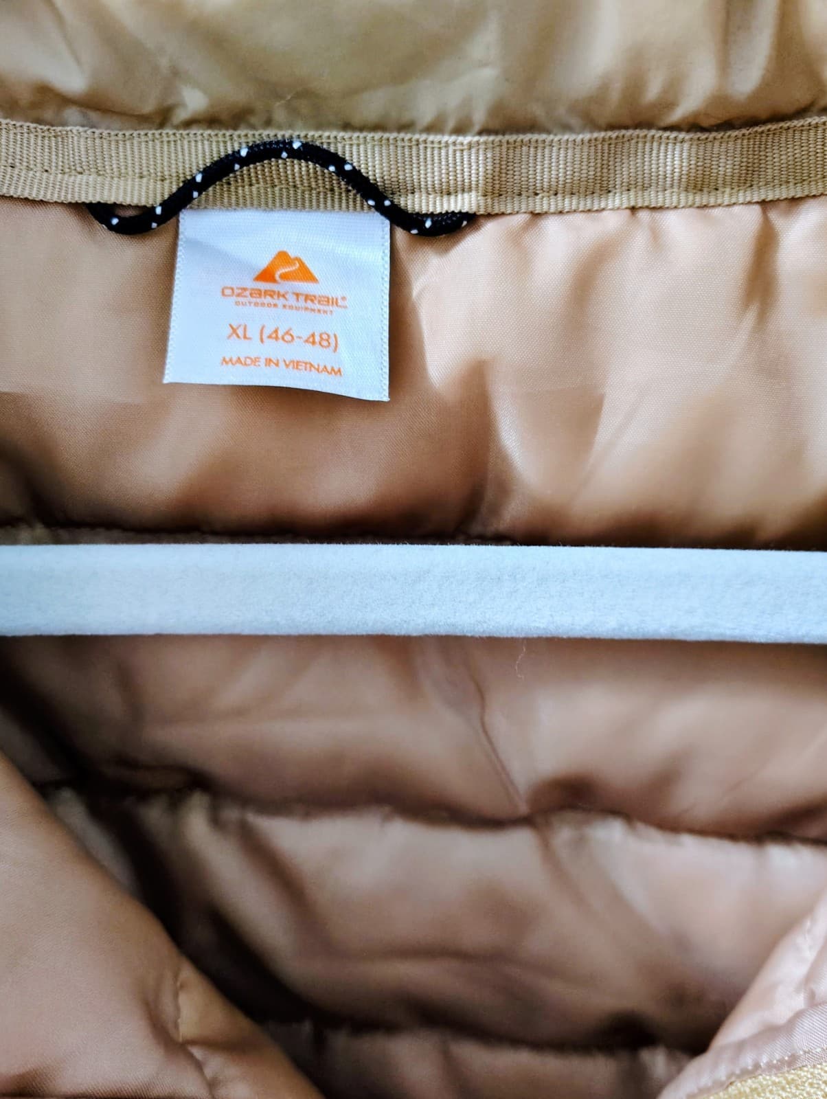 Ozark Trail Beige Puff Jacket, Women's XL - Thumbnail 2
