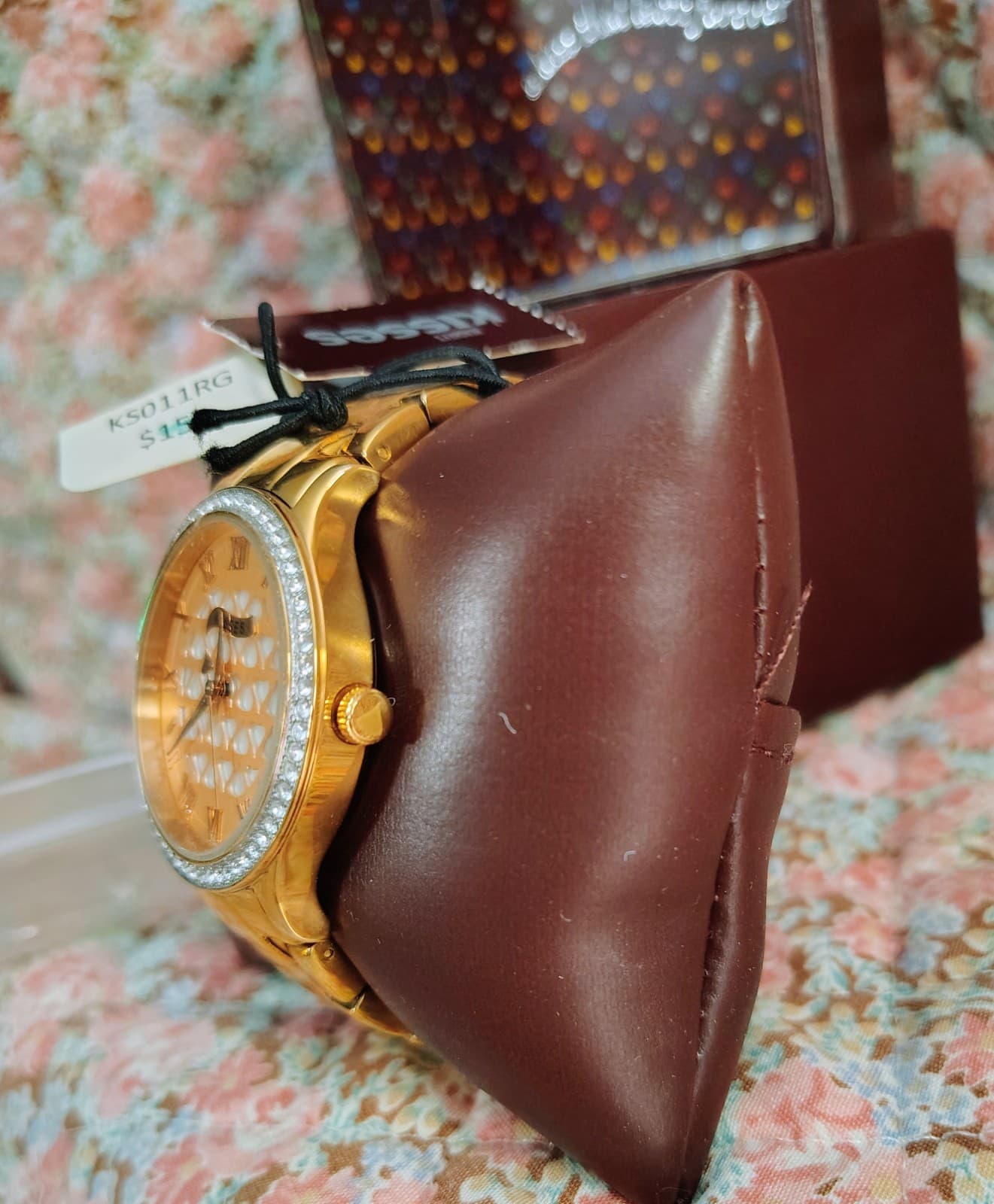 NWT NIB Hershey Kiss watch features a rose gold-toned band MSRP 150 - Thumbnail 17