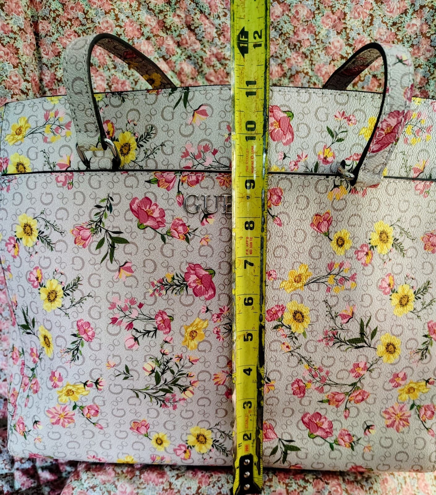 GUESS Kinsley Large Tote Bag, floral print, NWOT - Thumbnail 17