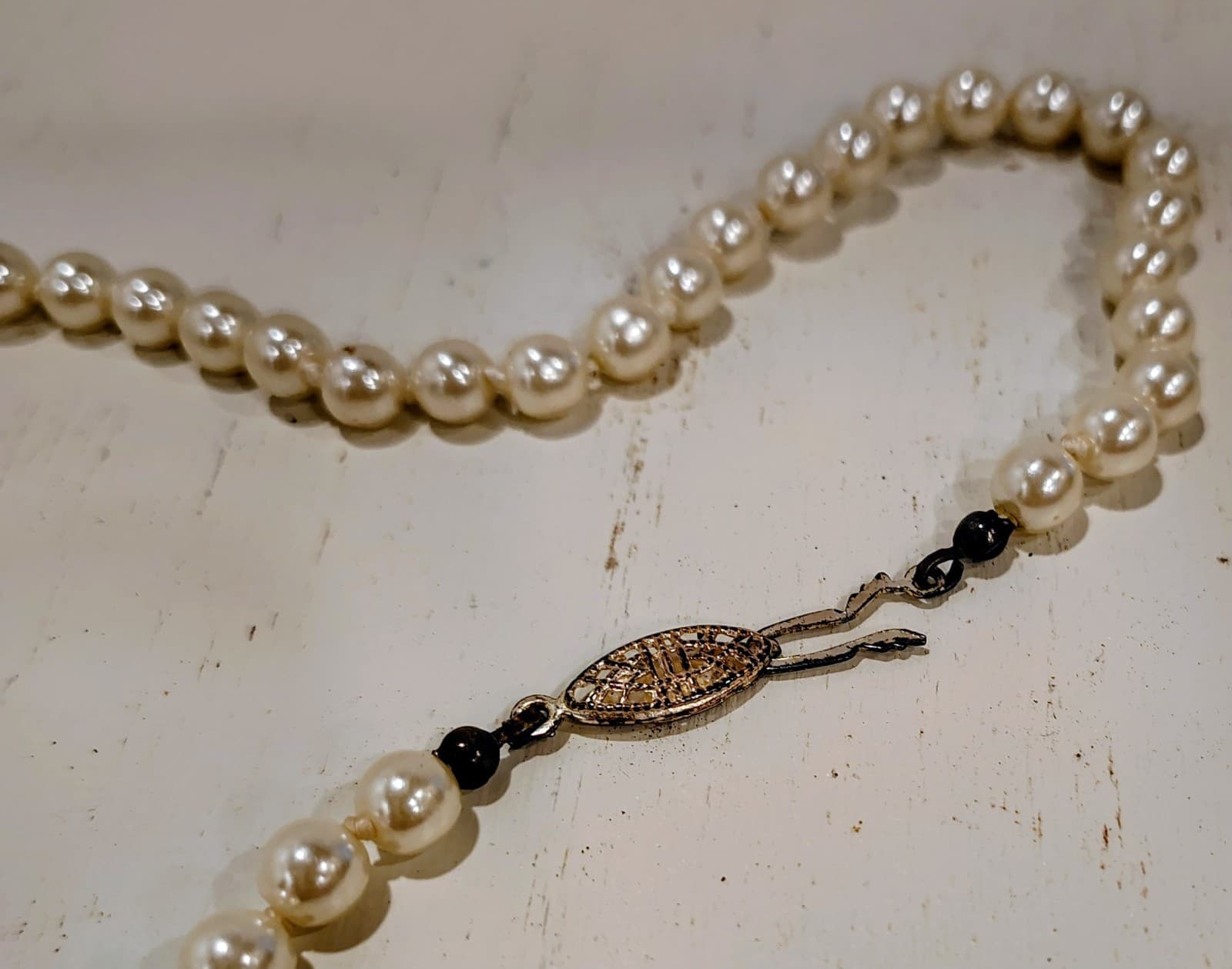 1950's Vintage Faux Pearl Necklace 16" - Thumbnail 2