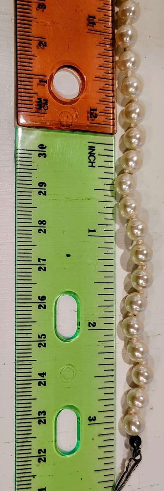 1950's Vintage Faux Pearl Necklace 16" - Thumbnail 4