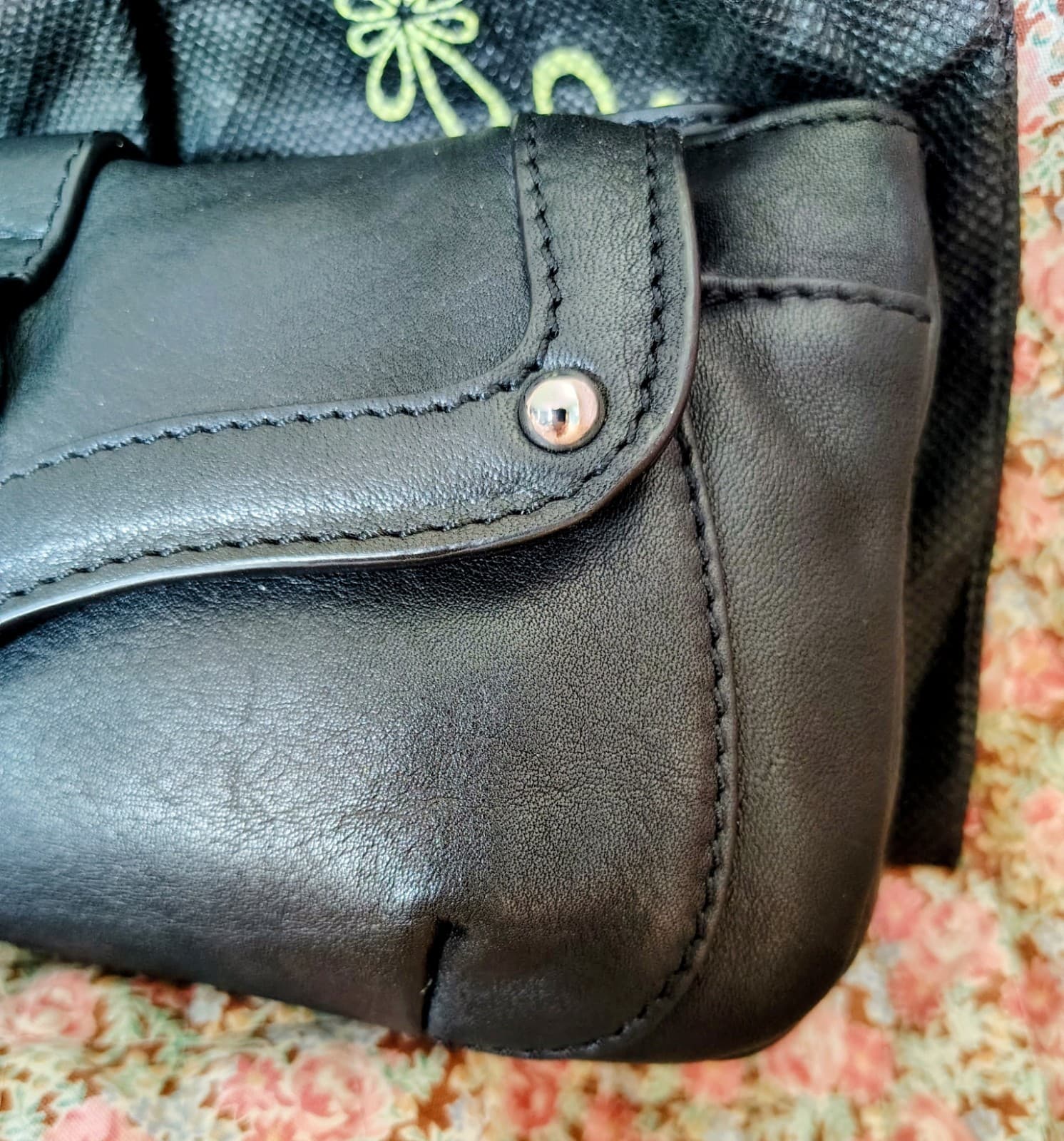 Tula 2020 black leather handbag, NWT And Dust Bag - Thumbnail 4