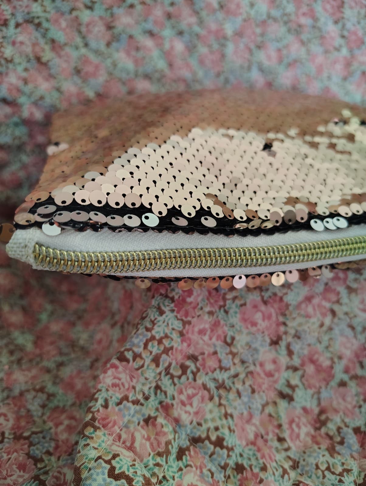NWOT Large Pink Silver Sequin Makeup Bag Clutch - Thumbnail 6