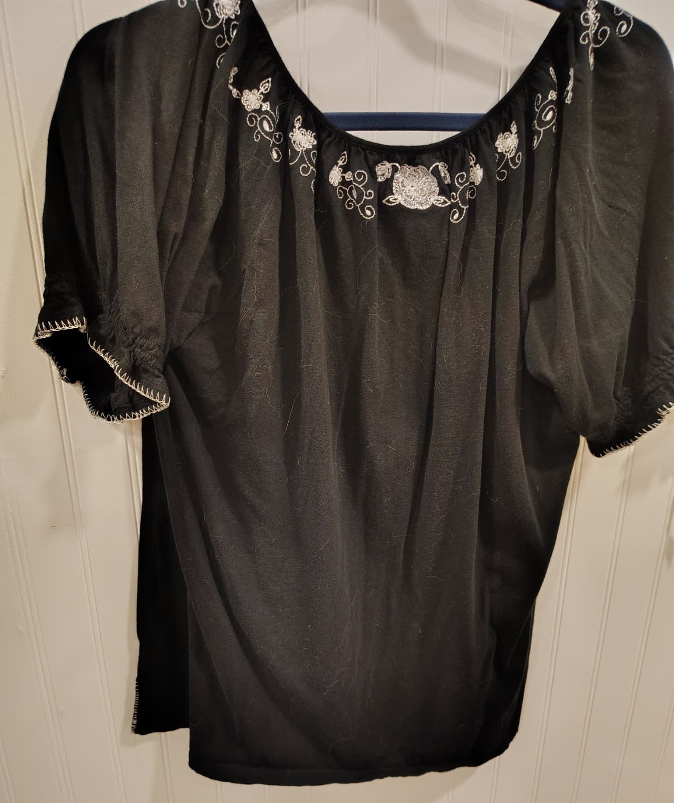 RXB Womens black embroidered v neck short sleeve tee, Rhinestone Buttons, Large - Thumbnail 6