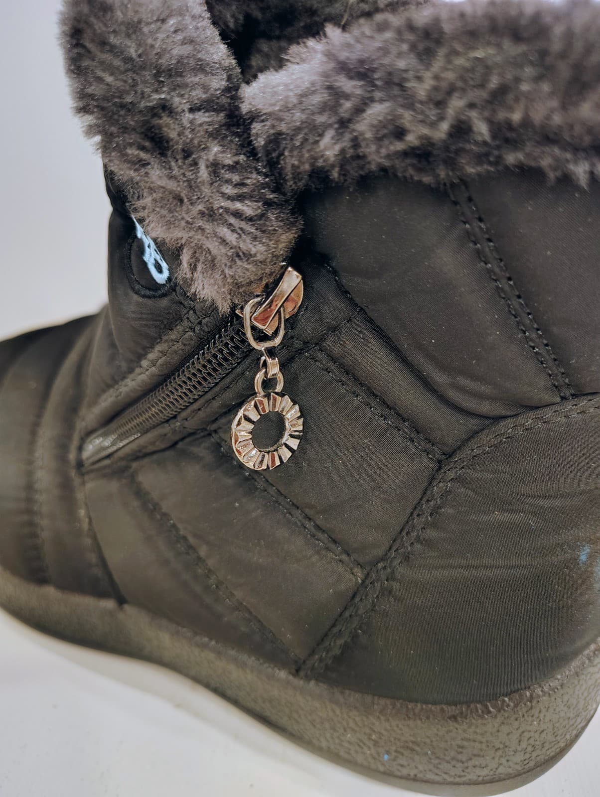 Women Boots Snow Waterproof Boots Zipper EUC - Thumbnail 6