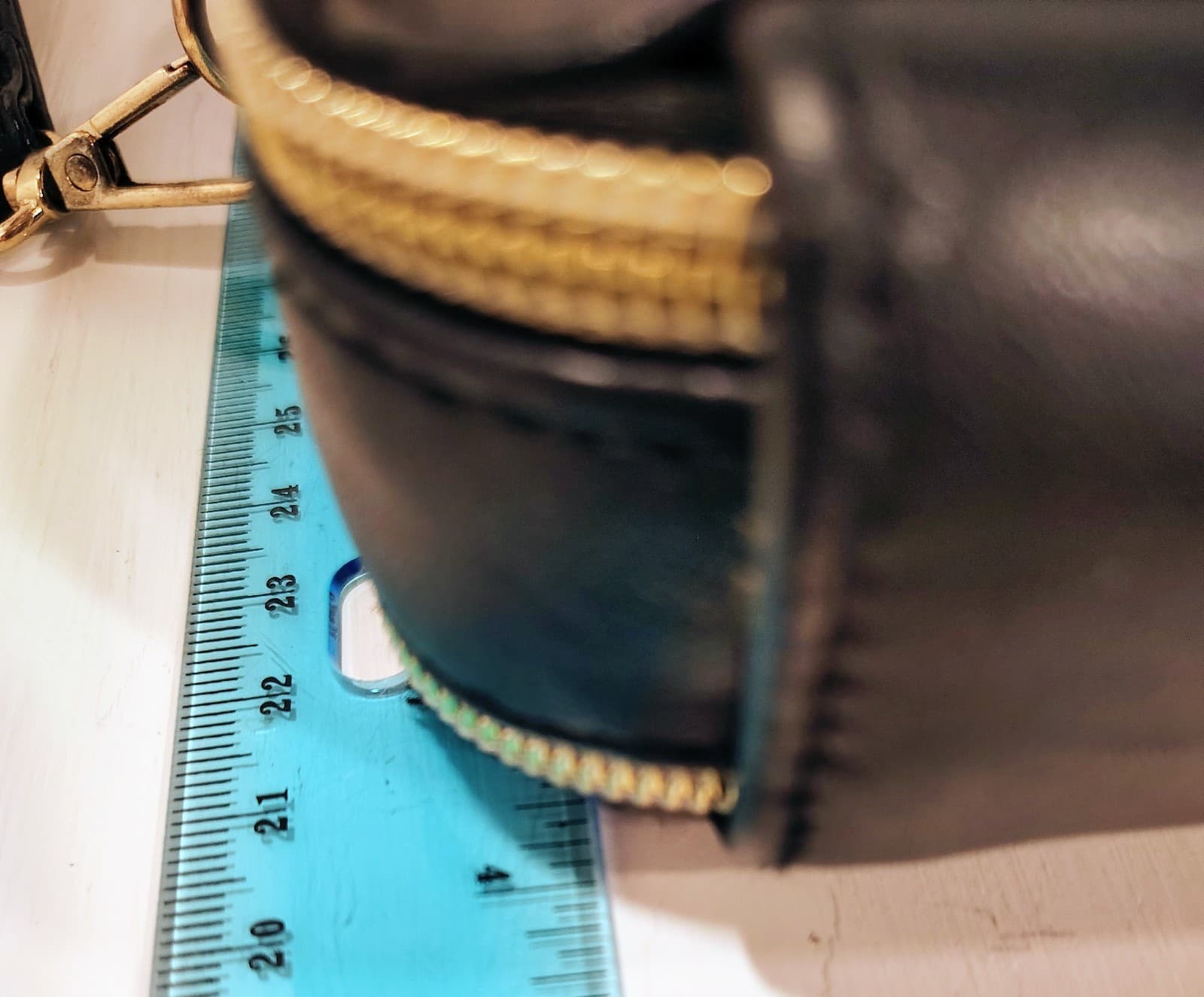 Adrienne Vittadini Studio Black Crossbody Bag Purse GUC - Thumbnail 15