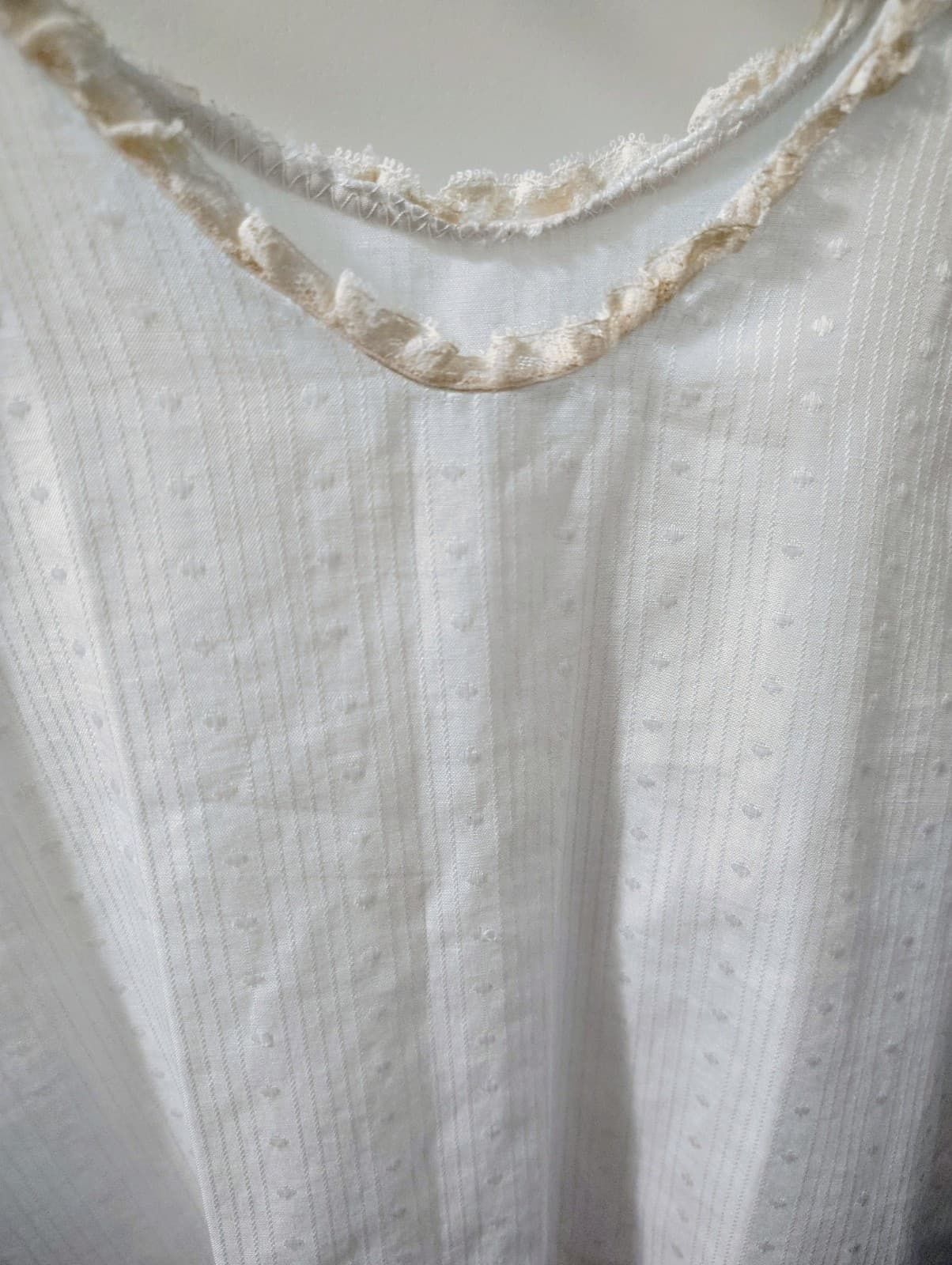 Homemade AMISH Toddler Girl Linen Nightgown - Thumbnail 4