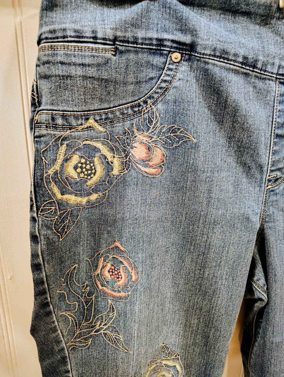 Style & Co Floral Blue Denim Jeans Leggings, Floral Emroidery, Women's XL - Thumbnail 6
