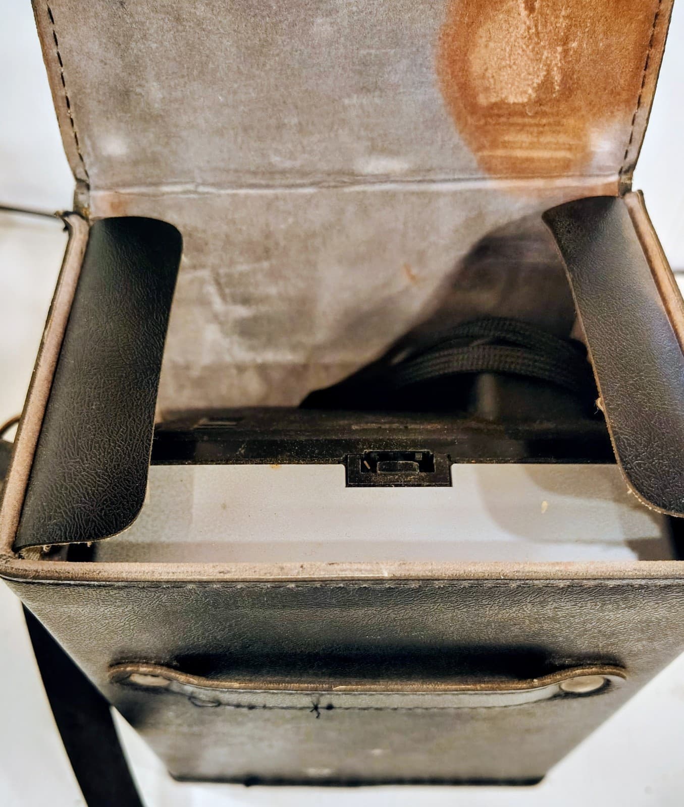 Vintage 1970's Kodak EK6 Instant Camera - Thumbnail 9
