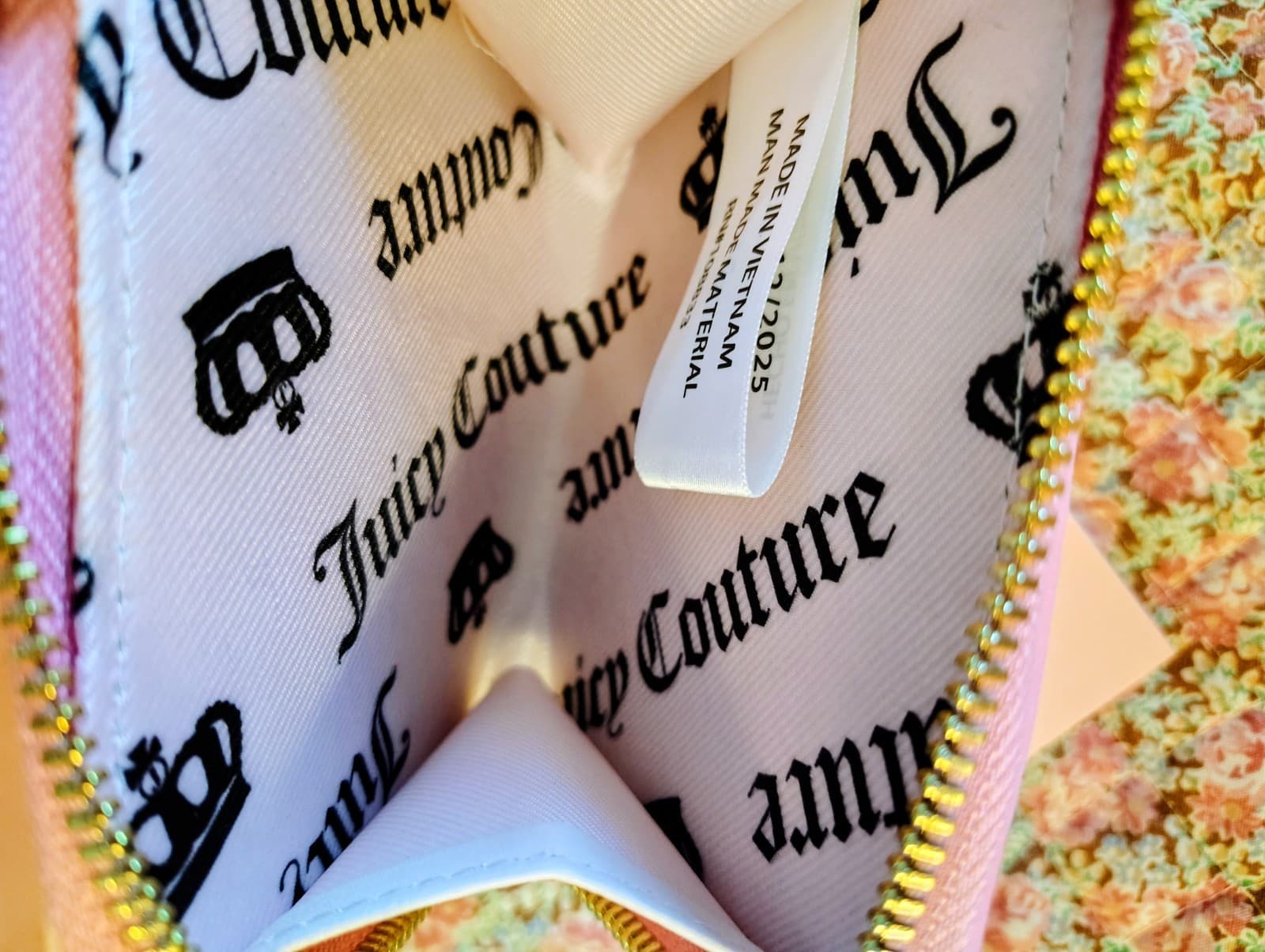 Juicy Couture Exclusive pink cherry blossom wallet Wristlet NWT - Thumbnail 9