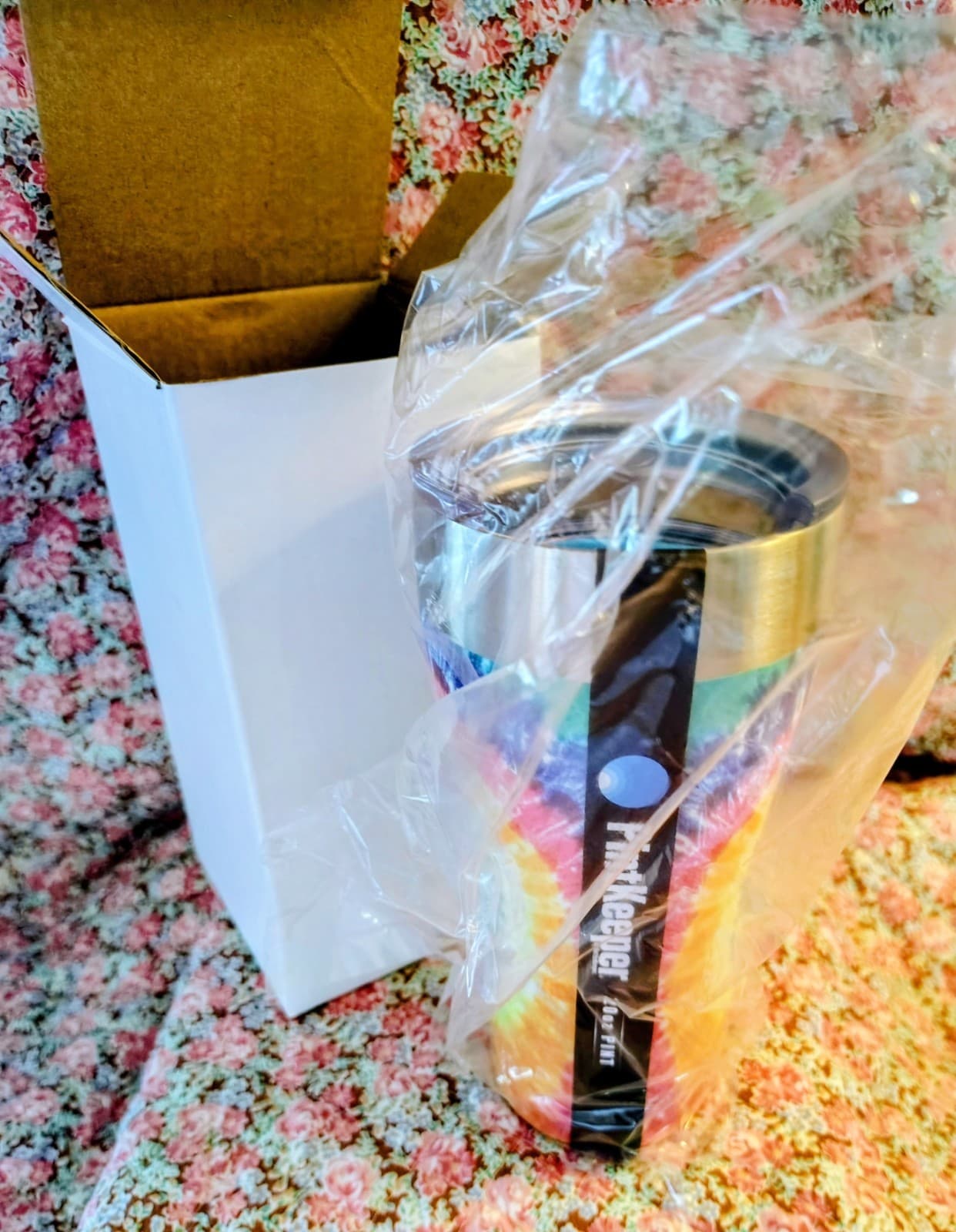 NIB PintKeeper branded 20-ounce travel tumbler rainbow tie-dye swirl $29.99 - Thumbnail 3