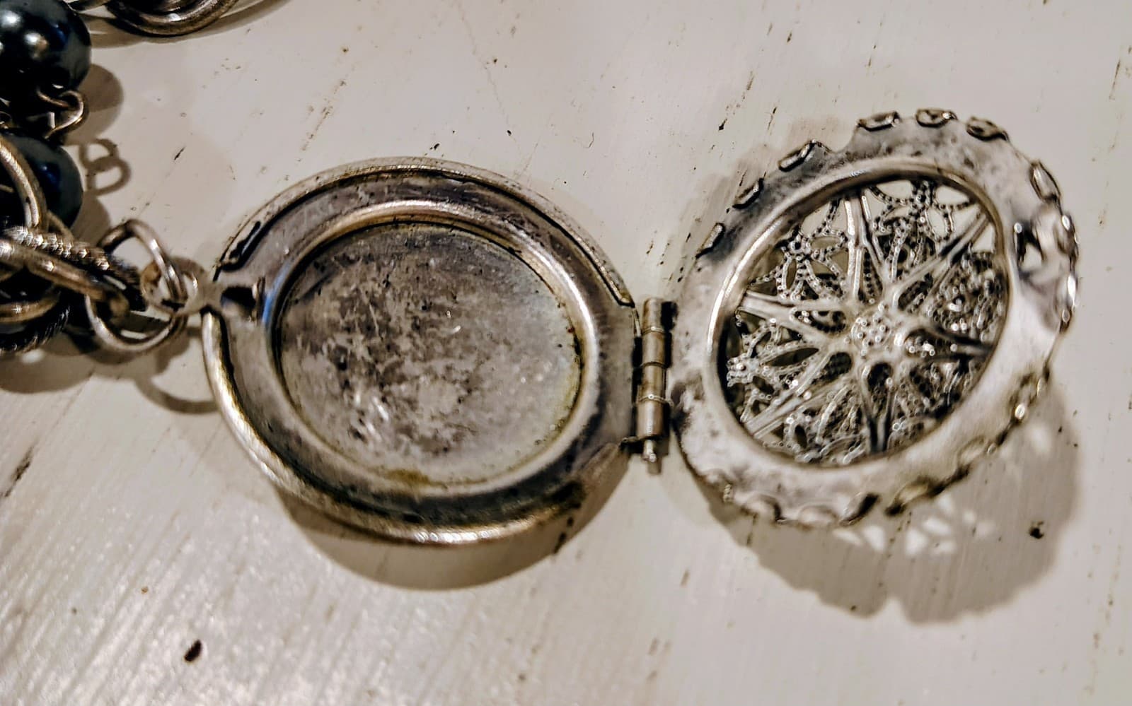Boho Chic Vintage Style 3 Layer Silver Metal Bling Necklace Lockets - Thumbnail 9