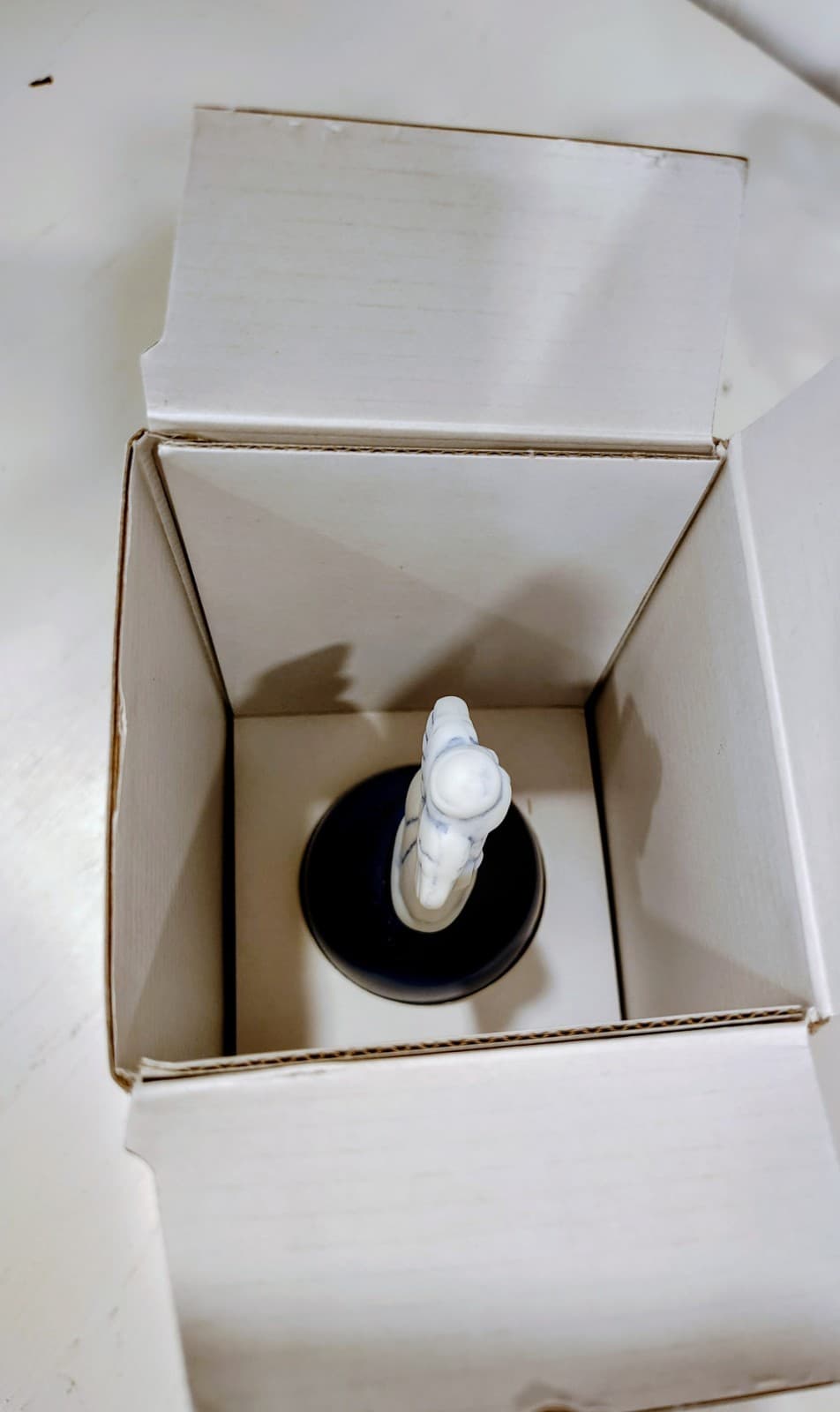 Vintage 1992 AVON Christmas Heavenly Notes Angels Blue Porcelain Bell Box - Thumbnail 17