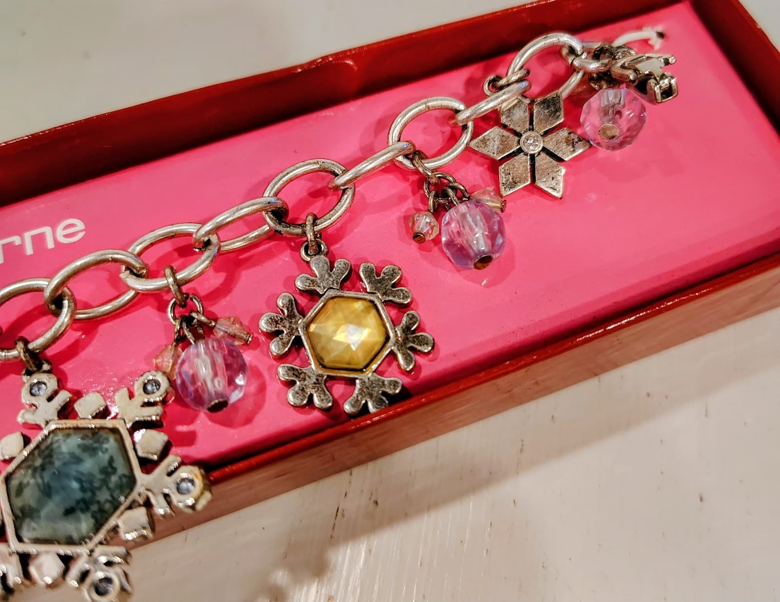 Y2K Liz Claiborne Snowflake Charm Bracelet NWT - Thumbnail 2