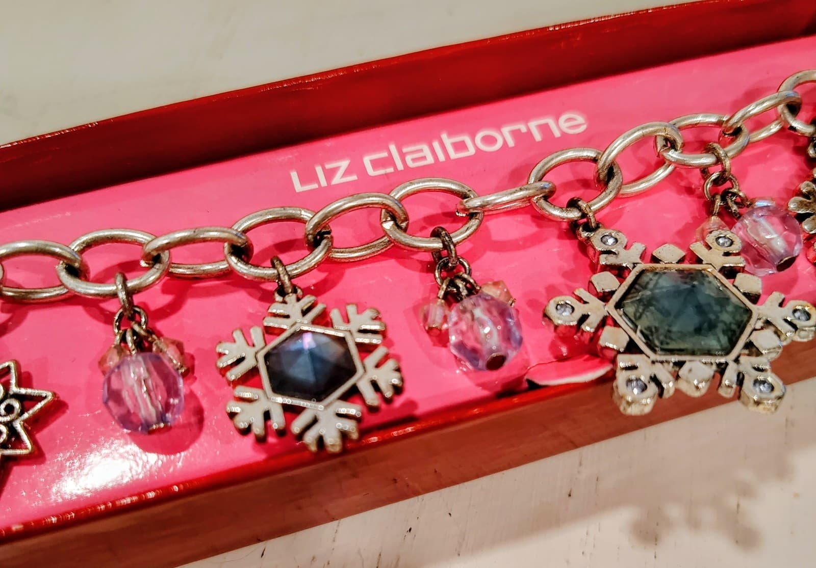 Y2K Liz Claiborne Snowflake Charm Bracelet NWT - Thumbnail 3