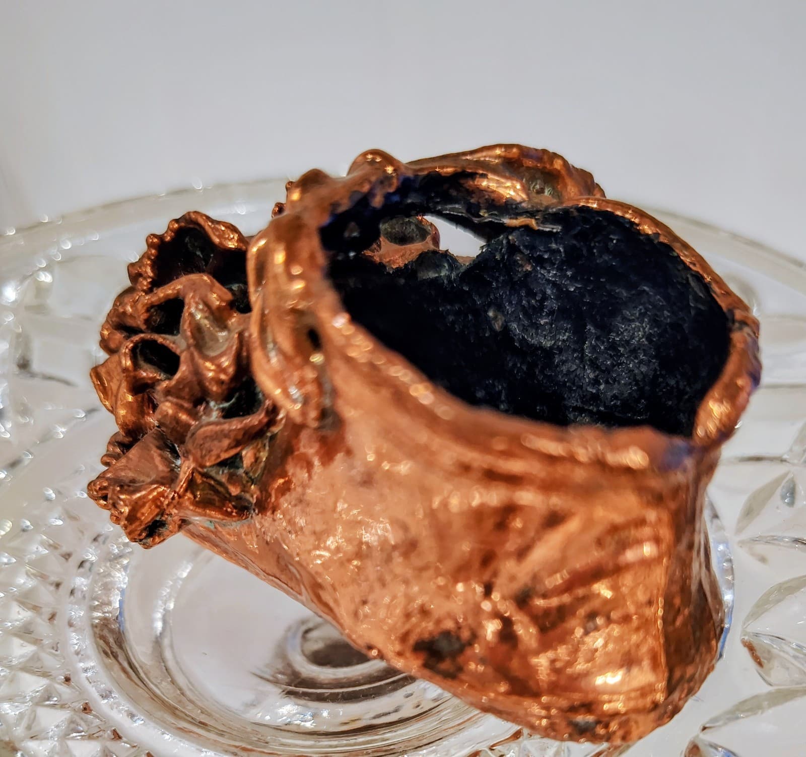 Vintage 1930-1940 Copper Plated Ruffled Baby Shoe - Thumbnail 4