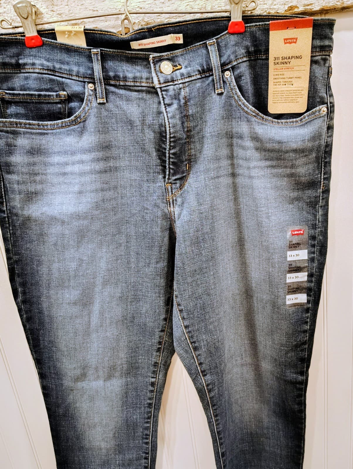 NWT Levi's Women's 311 Shaping Skinny Jeans, 33x30, MSRP $74.95