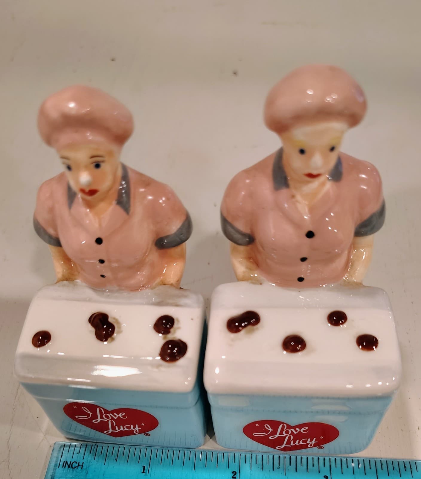 I Love Lucy Chocolate Factory, 1996 Salt And Pepper Shakers - Thumbnail 8