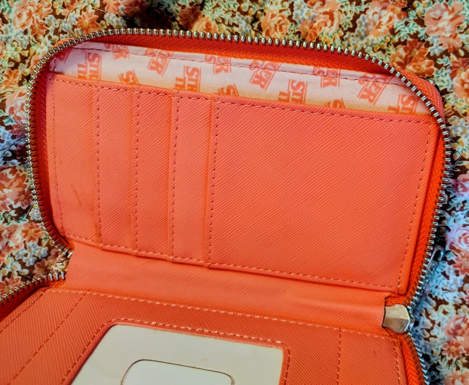 NWOT Loungefly Stranger Things Creatures Zip Wallet - Thumbnail 13