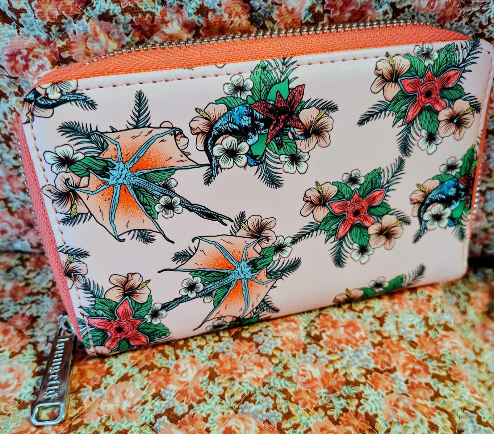NWOT Loungefly Stranger Things Creatures Zip Wallet - Thumbnail 8