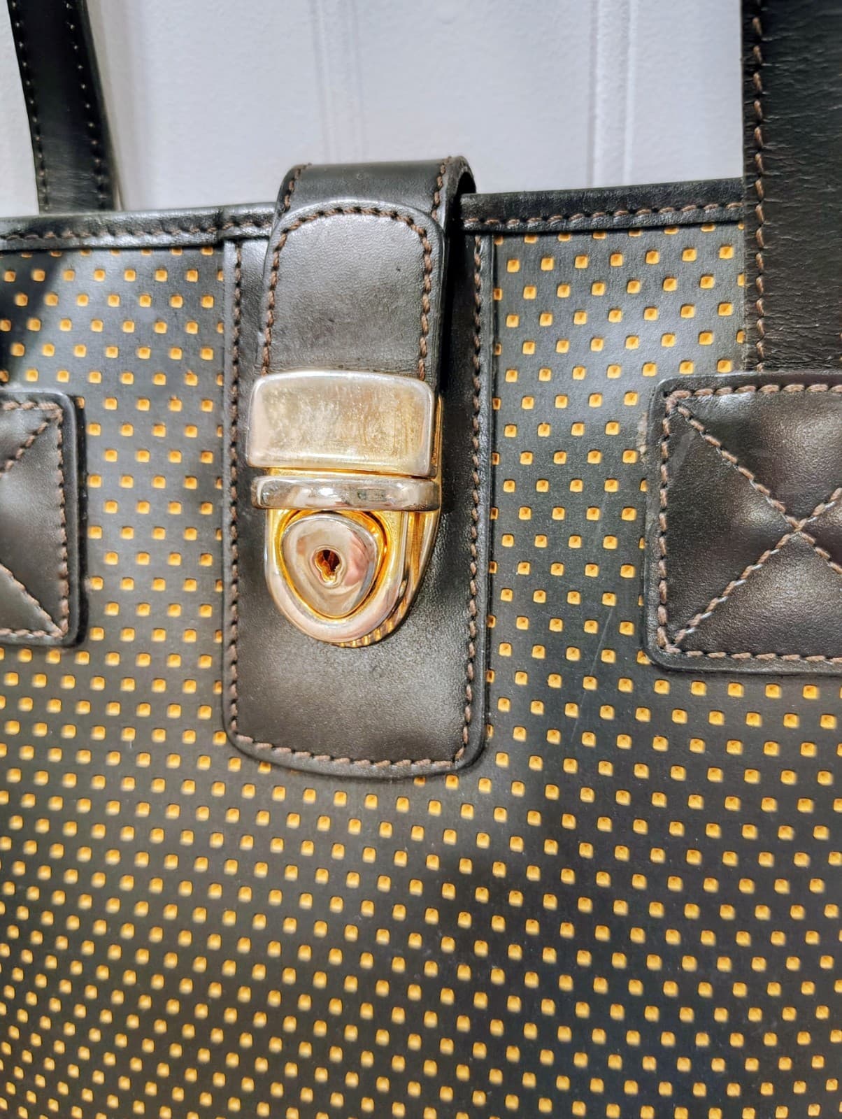 Vintage Dooney & Bourke Polka Dot Yellow Bucket Shoulder Bag Gold Hardware Clasp - Thumbnail 4